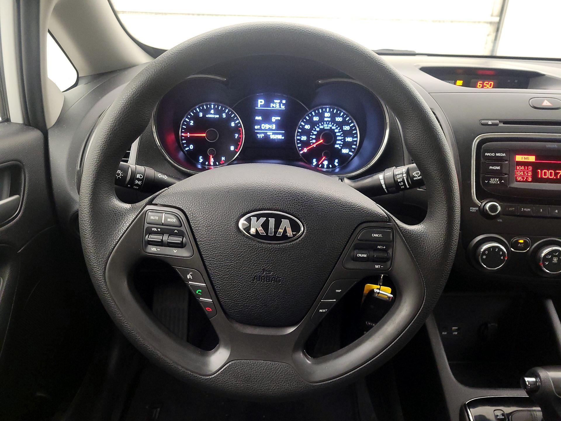 Thumbnail: 2018 Kia Forte - 10