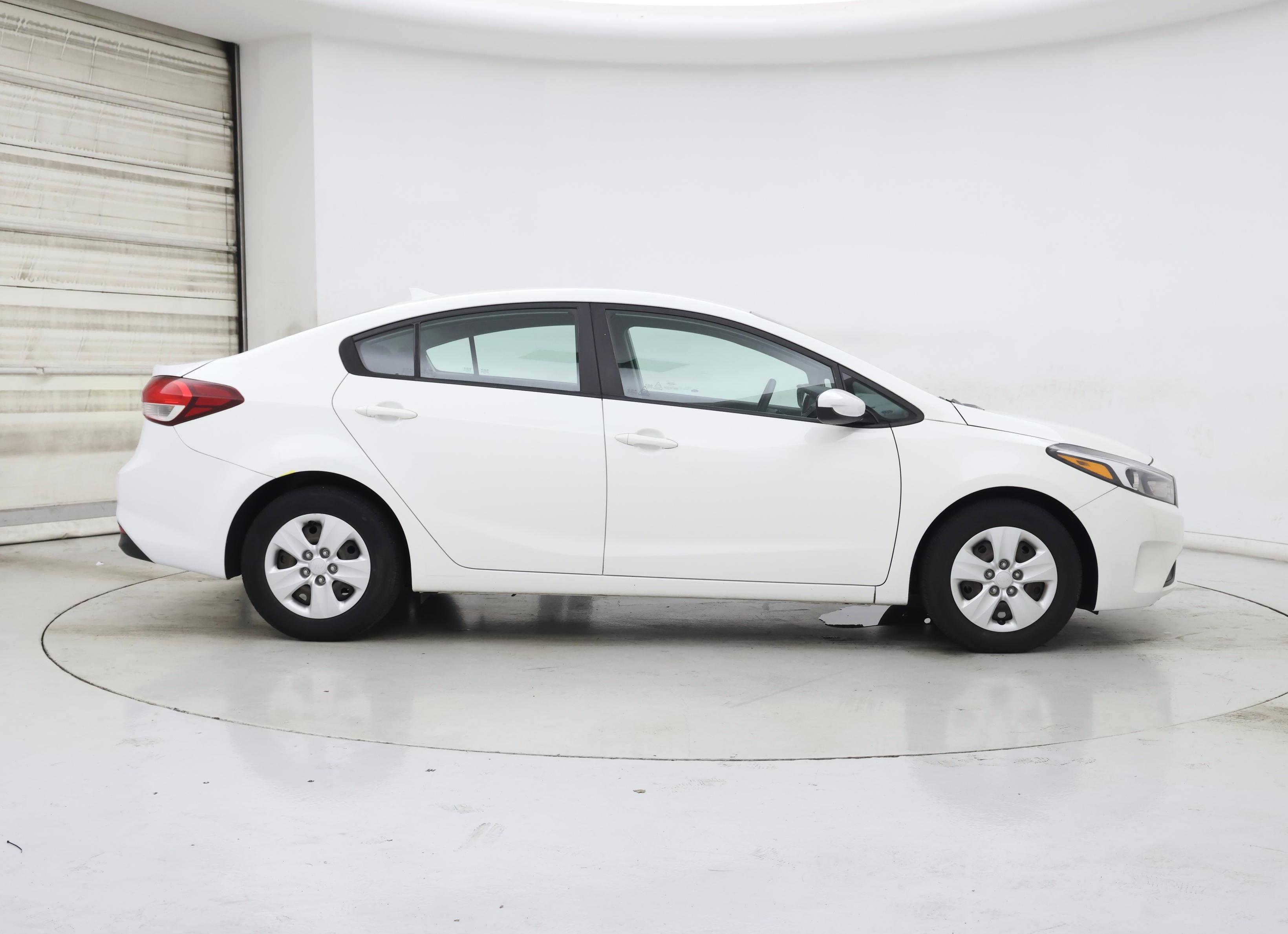 Thumbnail: 2018 Kia Forte - 7