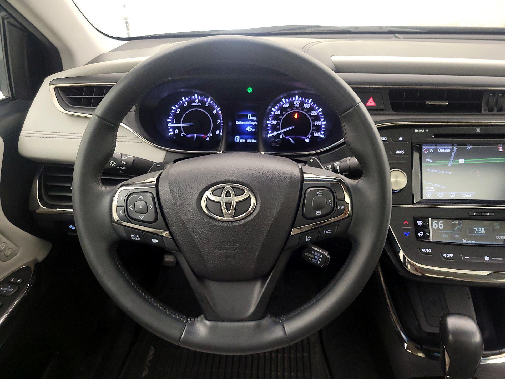 Thumbnail: 2017 Toyota Avalon - 10