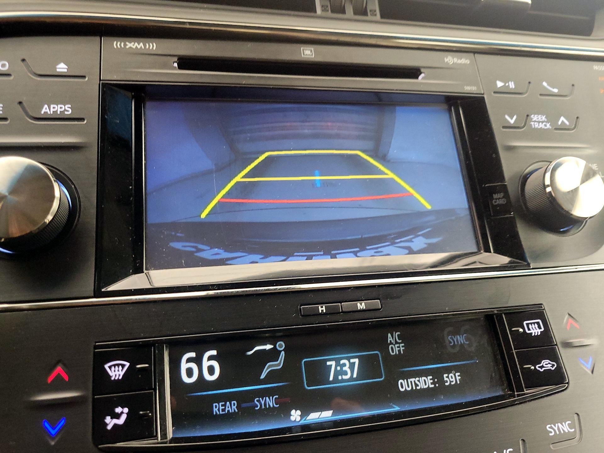 Thumbnail: 2017 Toyota Avalon - 15