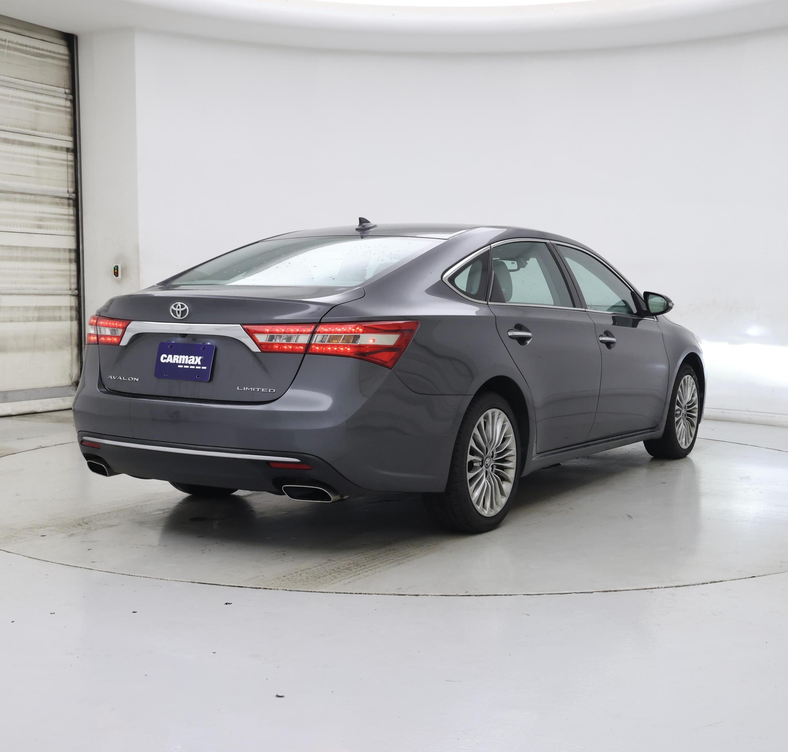 Thumbnail: 2017 Toyota Avalon - 8