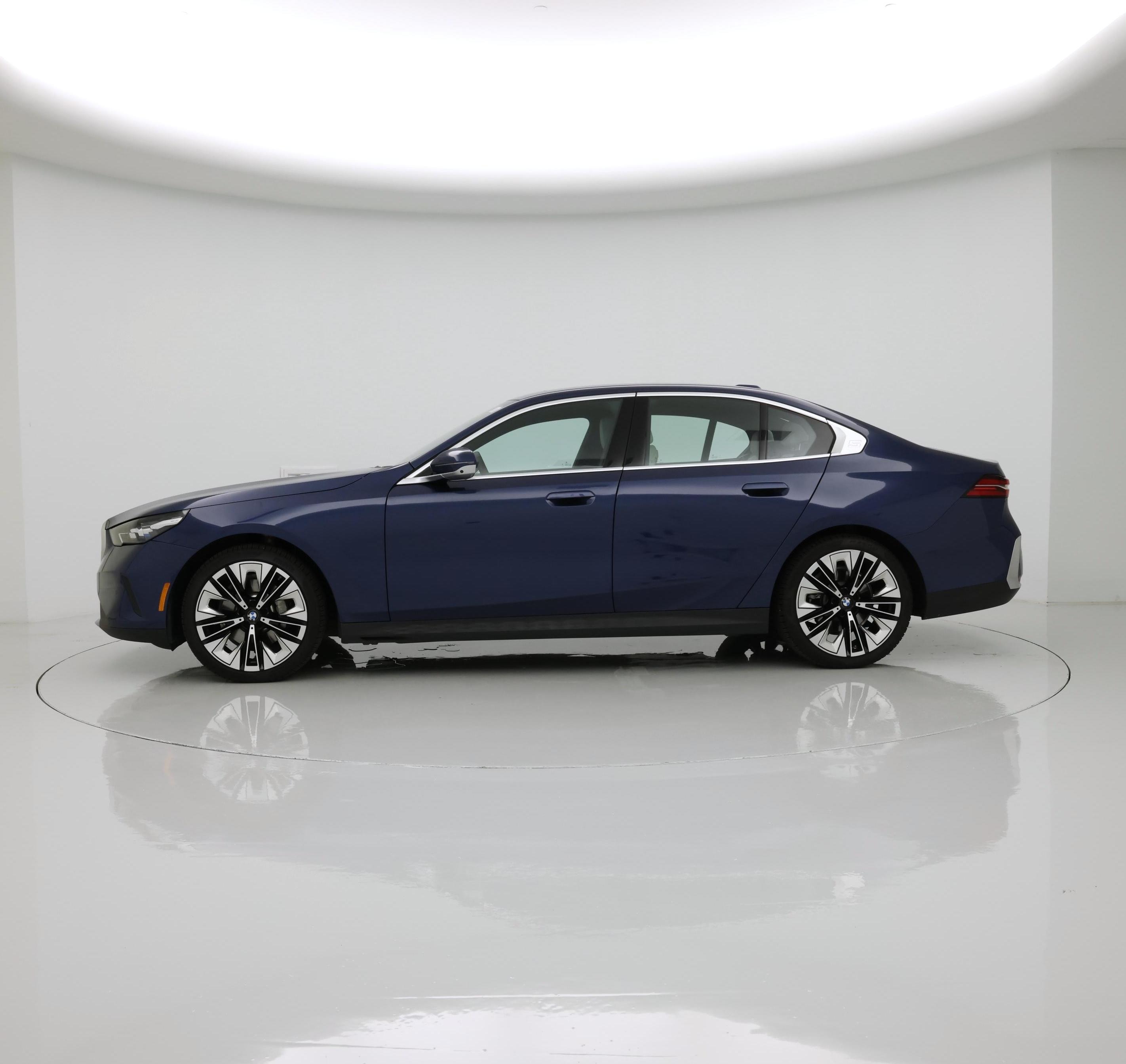 Thumbnail: 2024 BMW 5 Series - 3
