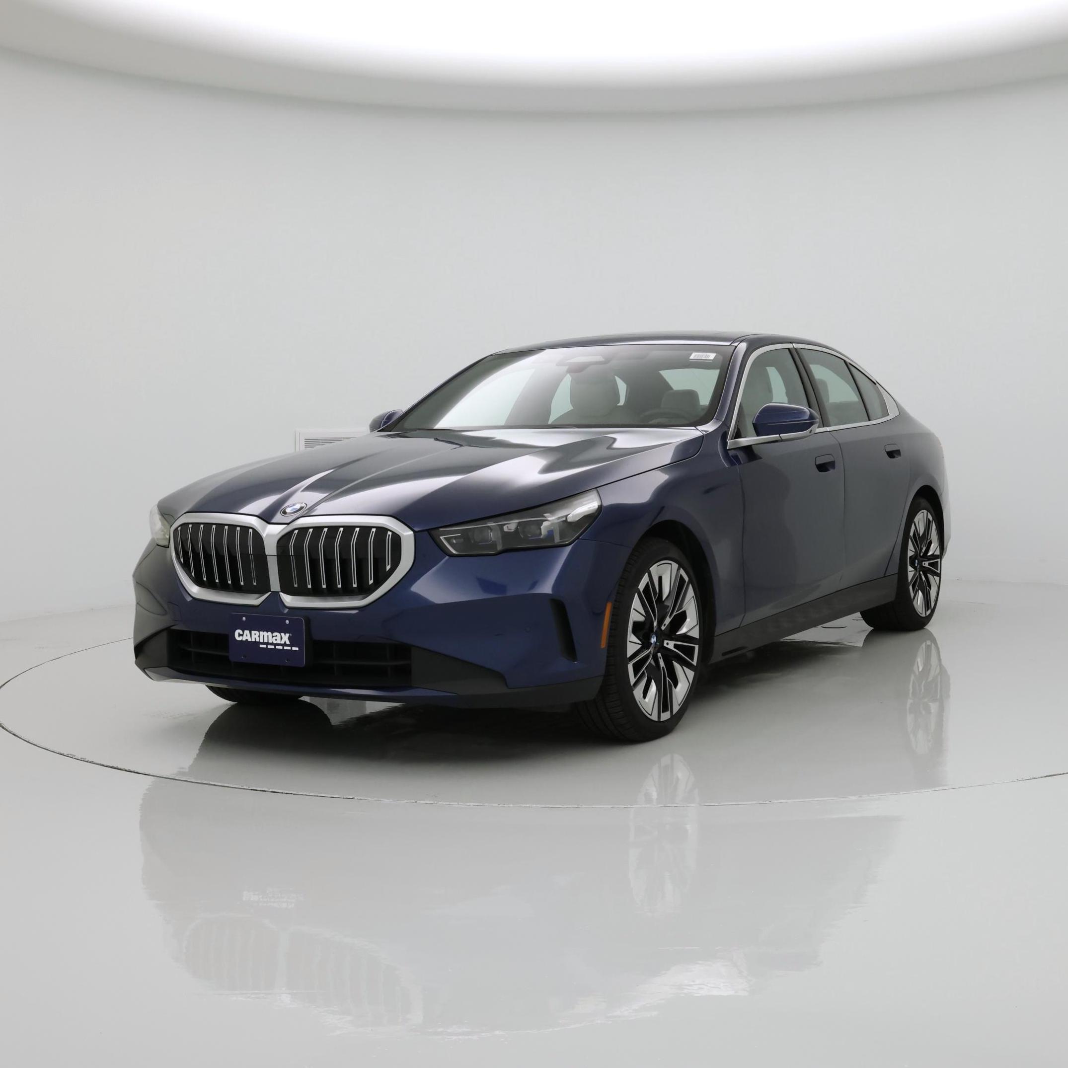 Thumbnail: 2024 BMW 5 Series - 4