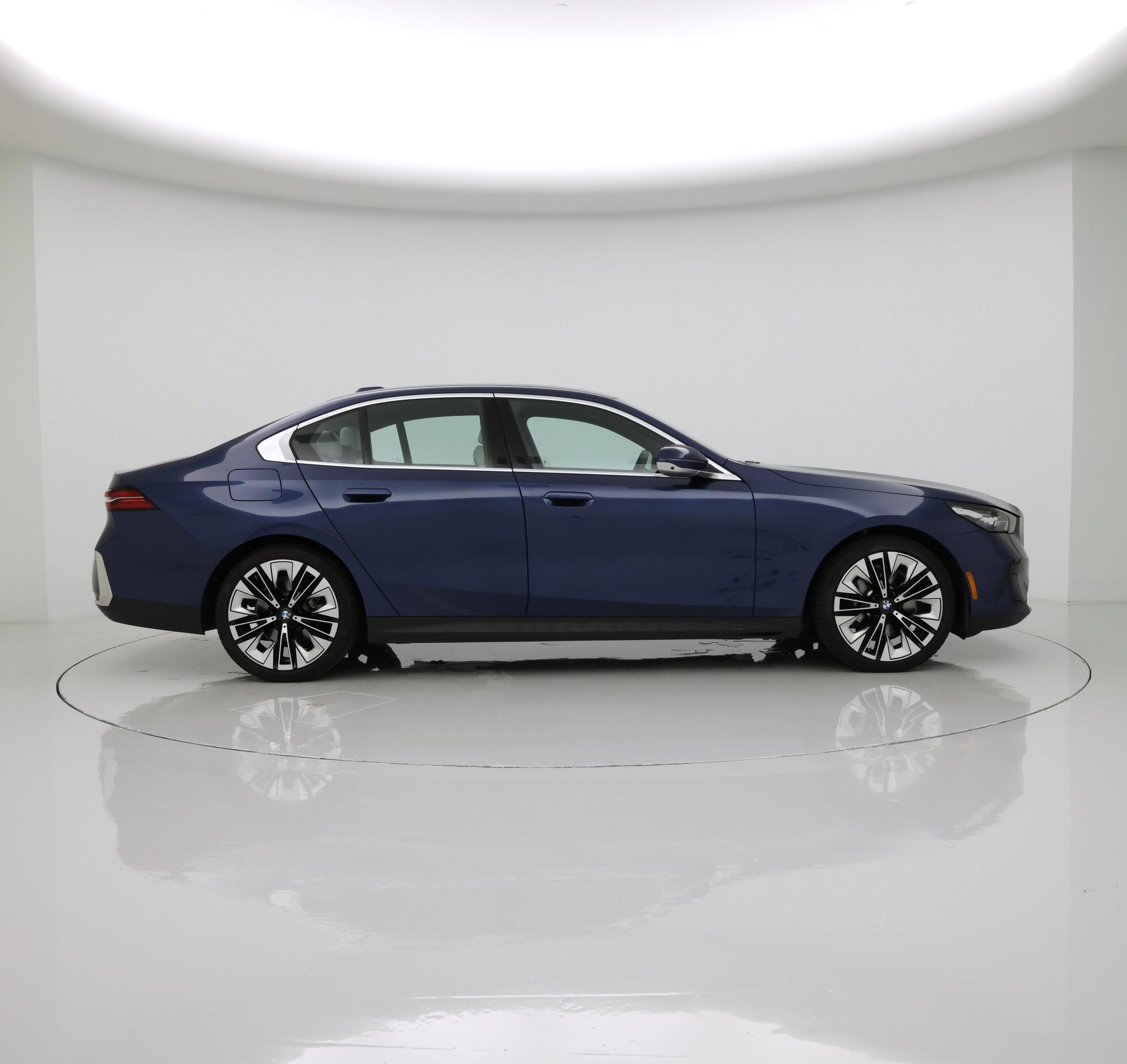 Thumbnail: 2024 BMW 5 Series - 7