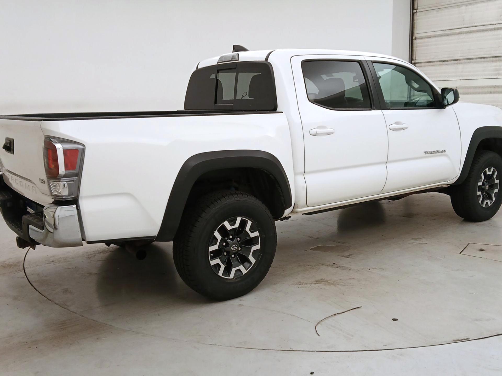 Thumbnail: 2020 Toyota Tacoma - 5