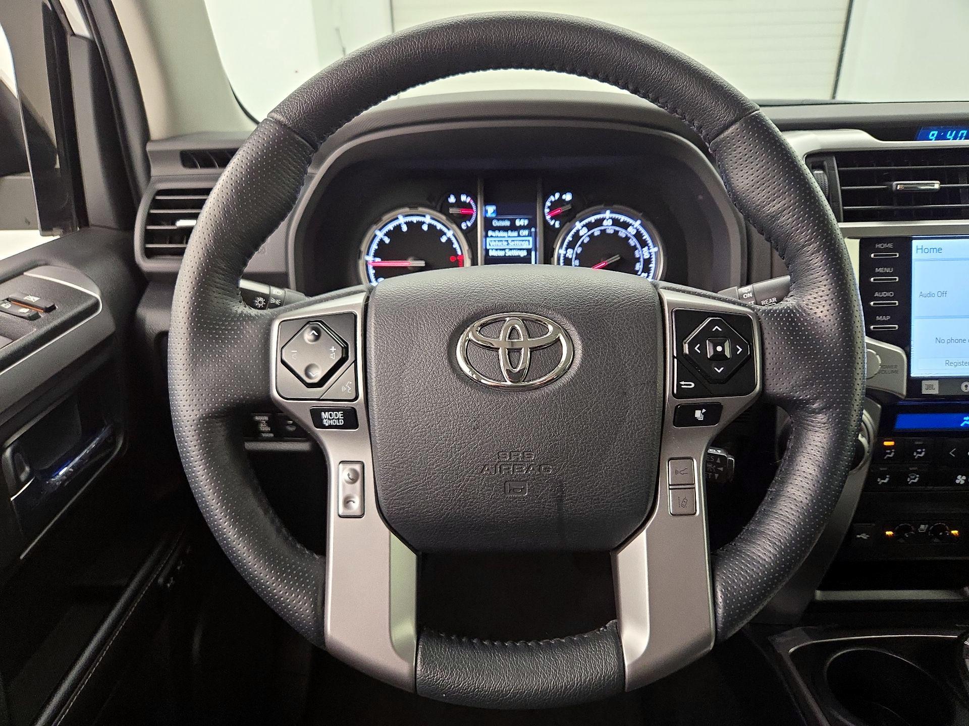 Thumbnail: 2023 Toyota 4Runner - 10