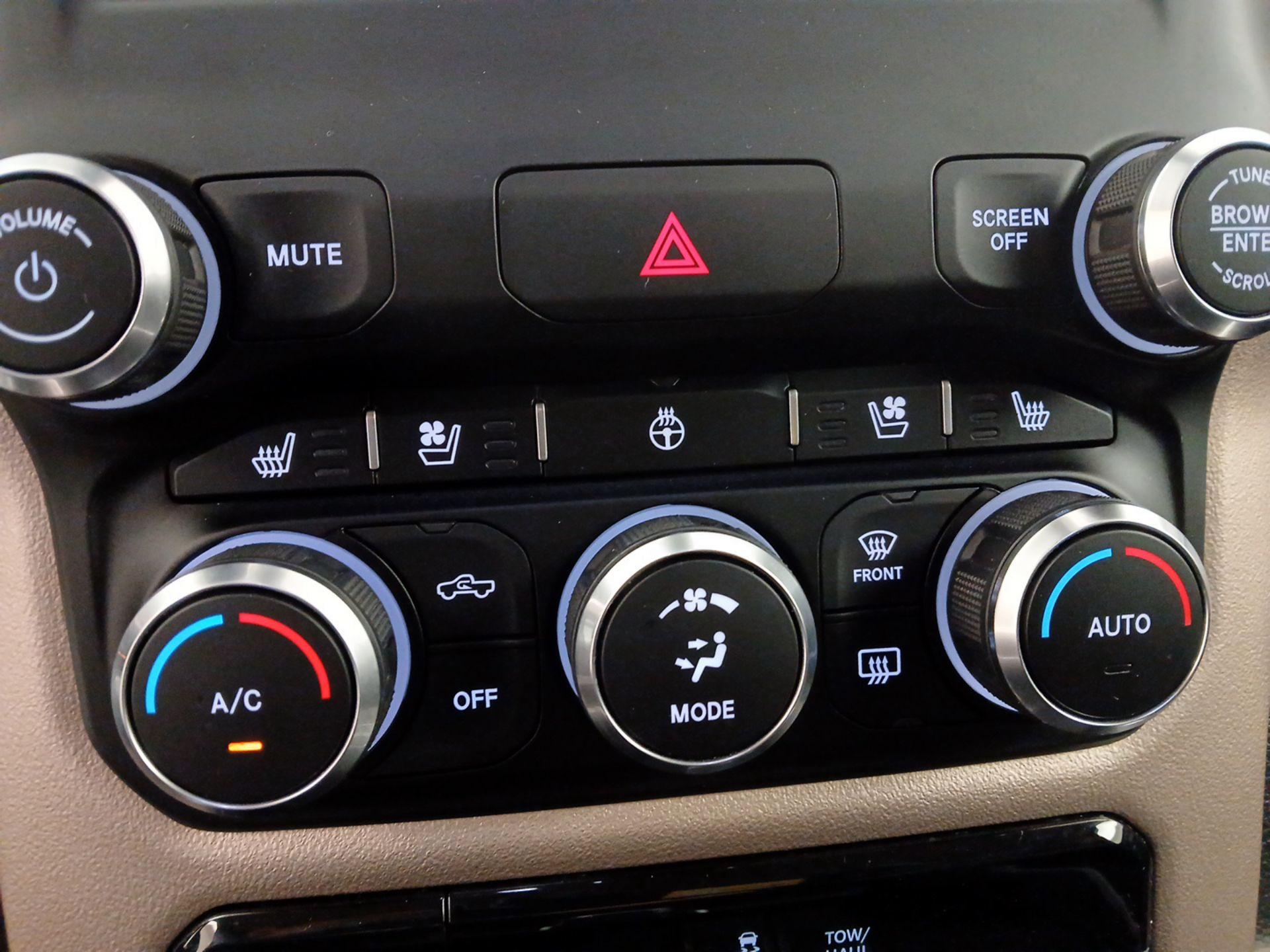Thumbnail: 2019 RAM 1500 - 16