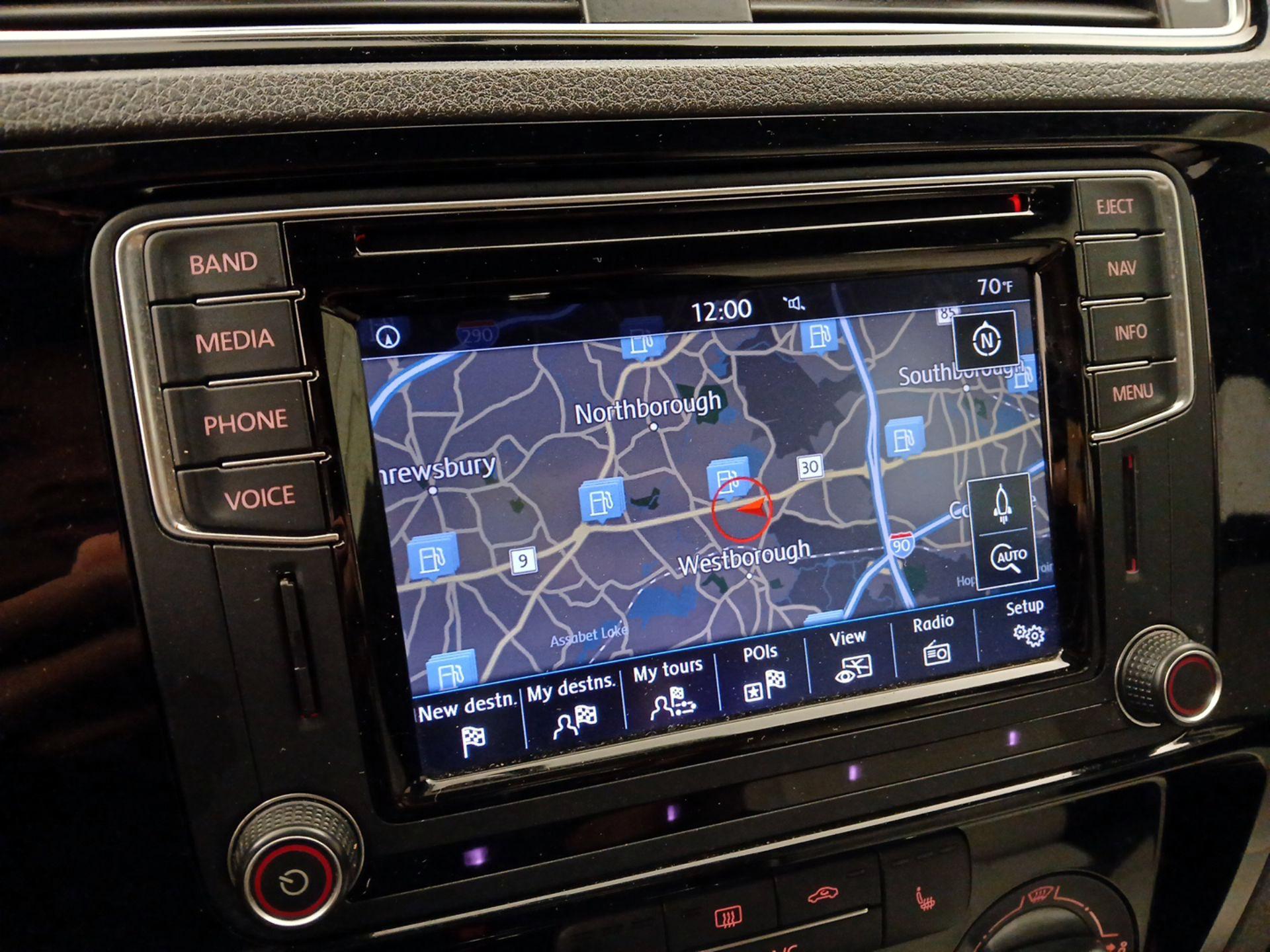 Thumbnail: 2016 Volkswagen Jetta - 14