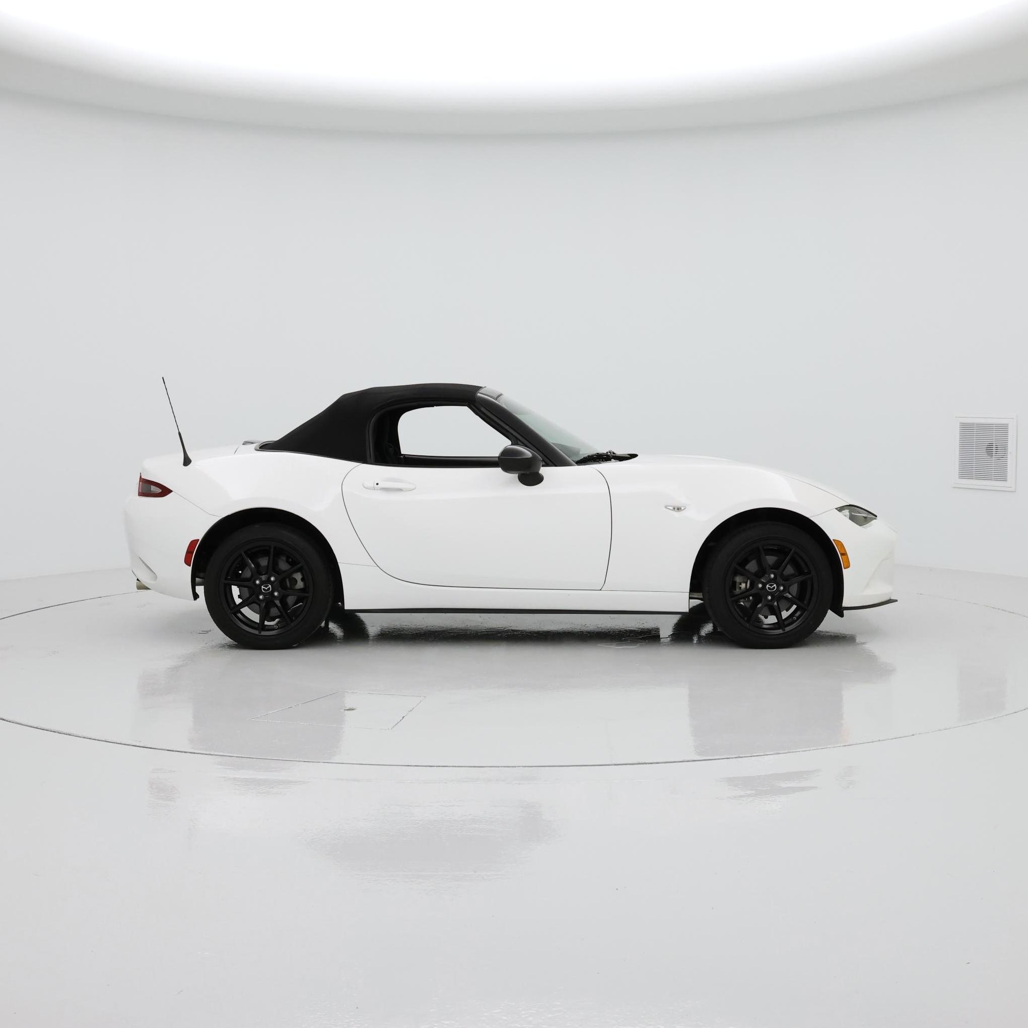 Thumbnail: 2020 Mazda MX-5 Miata - 7