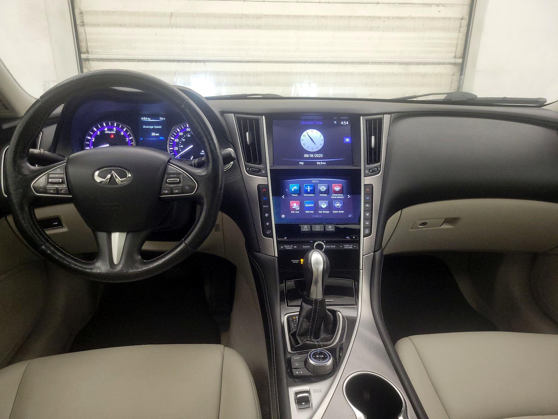 Thumbnail: 2015 INFINITI Q50 - 9