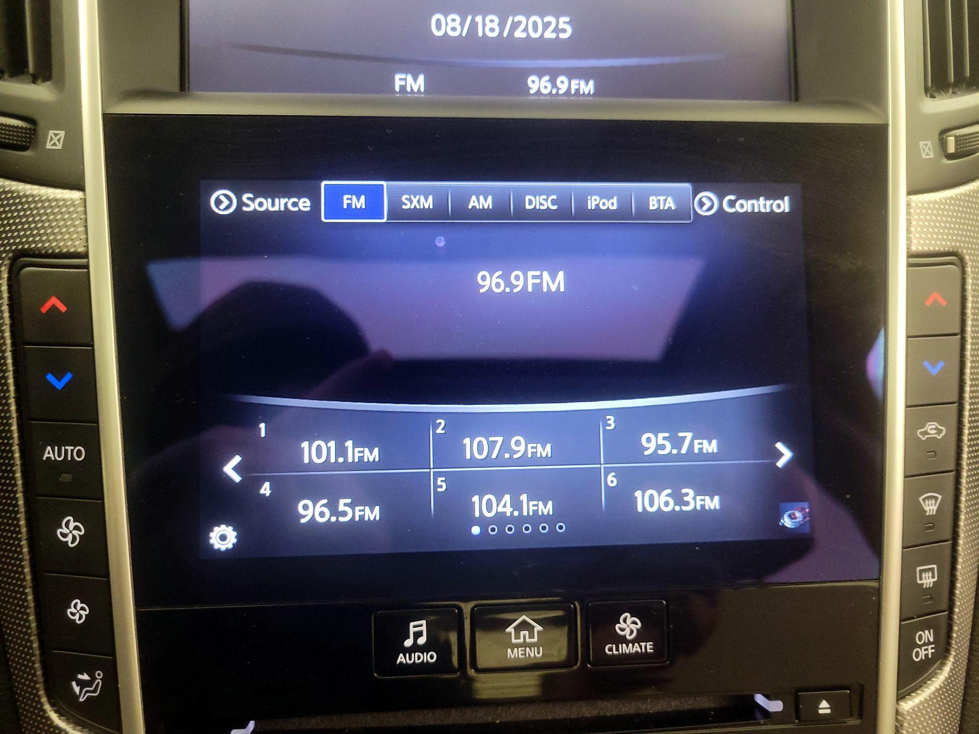 Thumbnail: 2015 INFINITI Q50 - 15