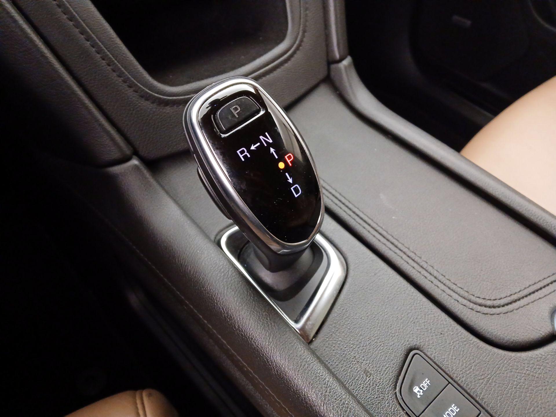 Thumbnail: 2018 Cadillac XT5 - 18
