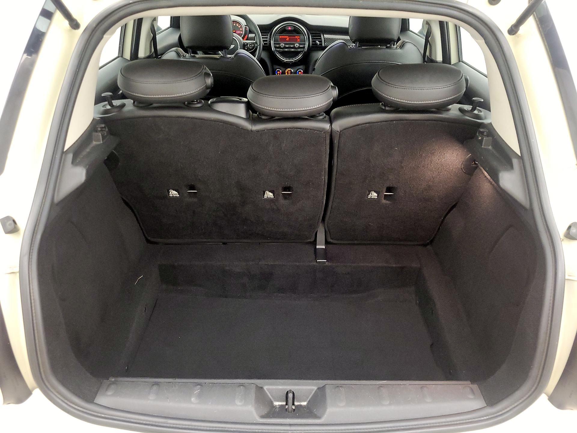 Thumbnail: 2015 MINI Cooper Hardtop - 20