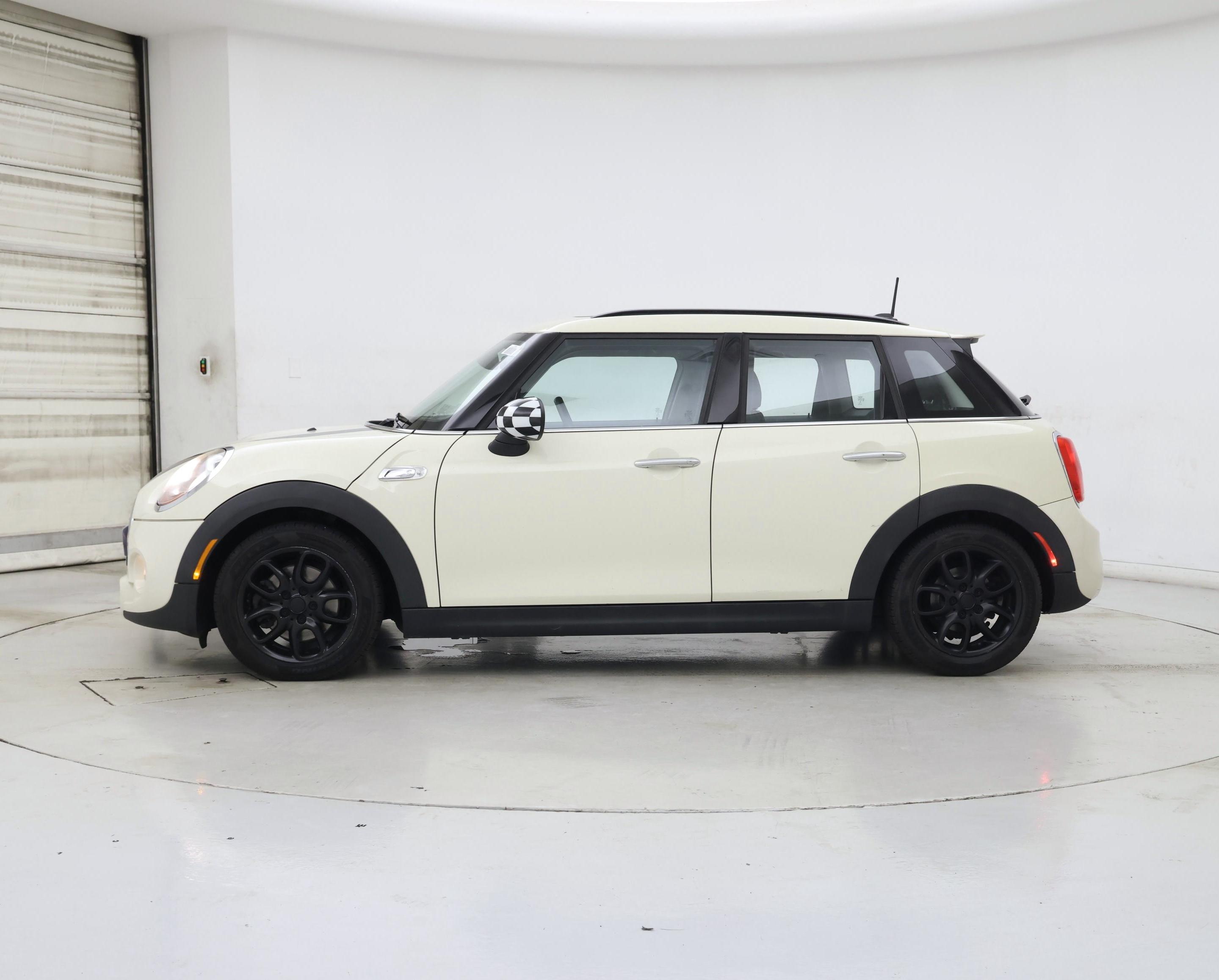 Thumbnail: 2015 MINI Cooper Hardtop - 3