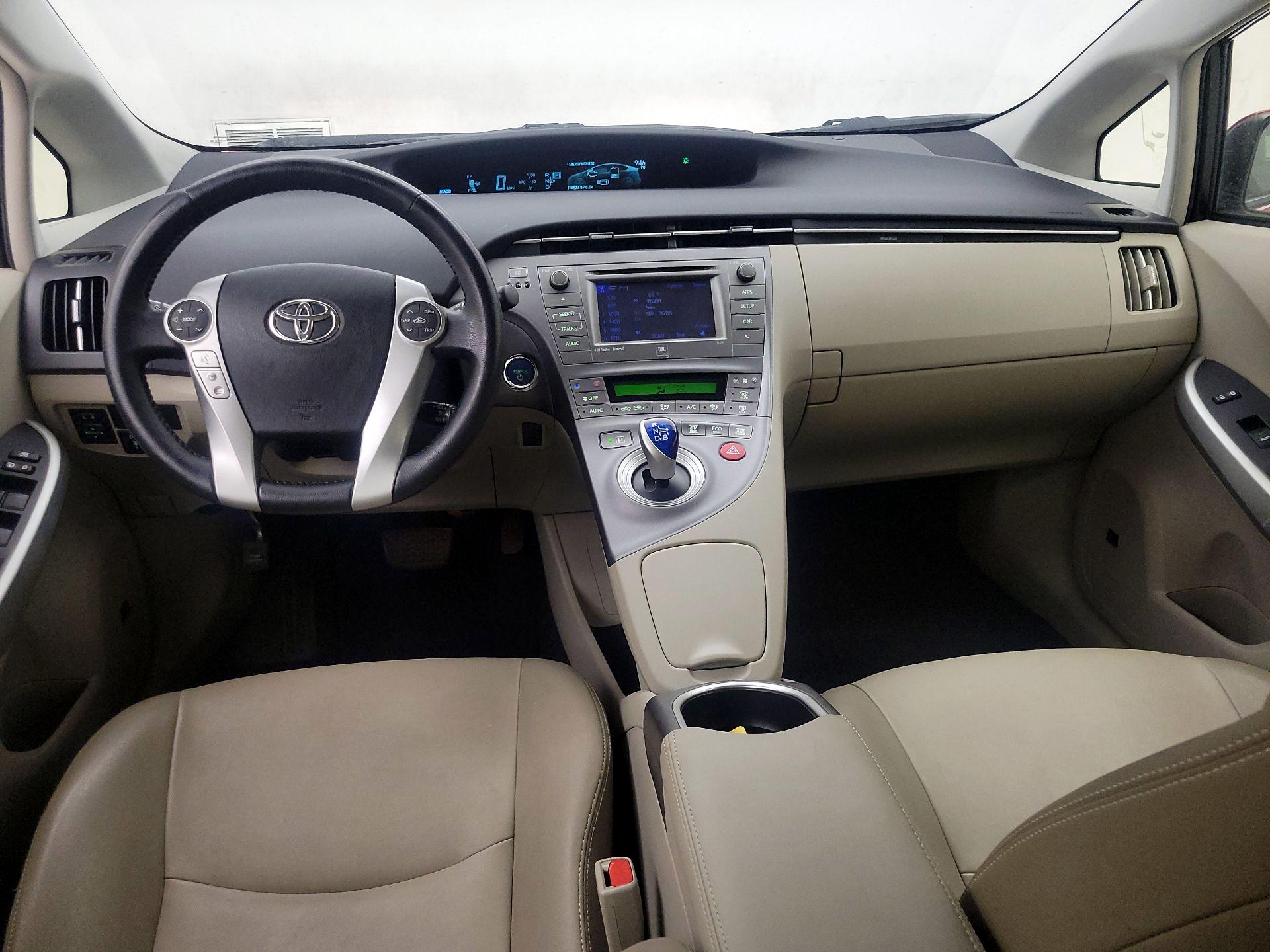 Thumbnail: 2014 Toyota Prius - 9