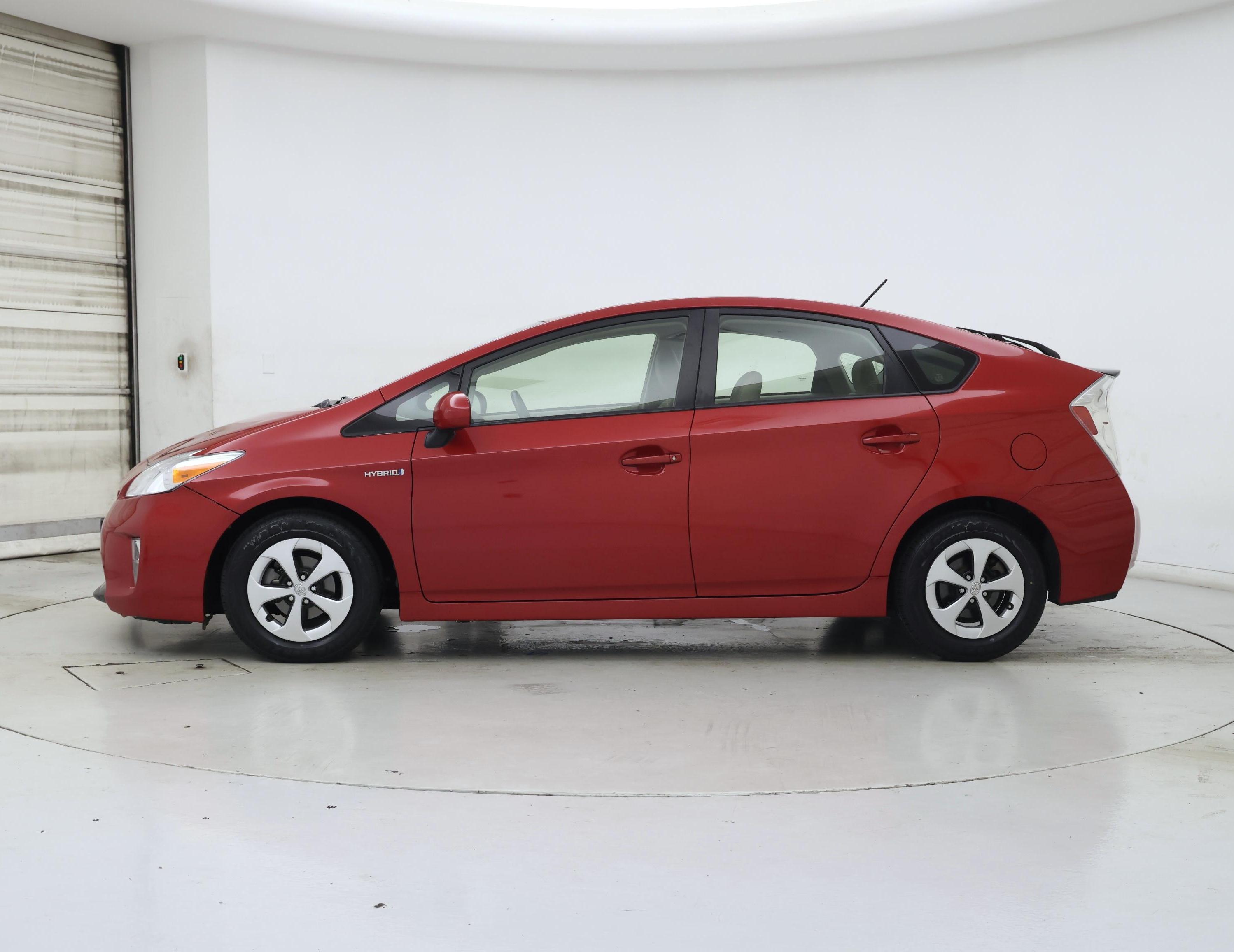Thumbnail: 2014 Toyota Prius - 3