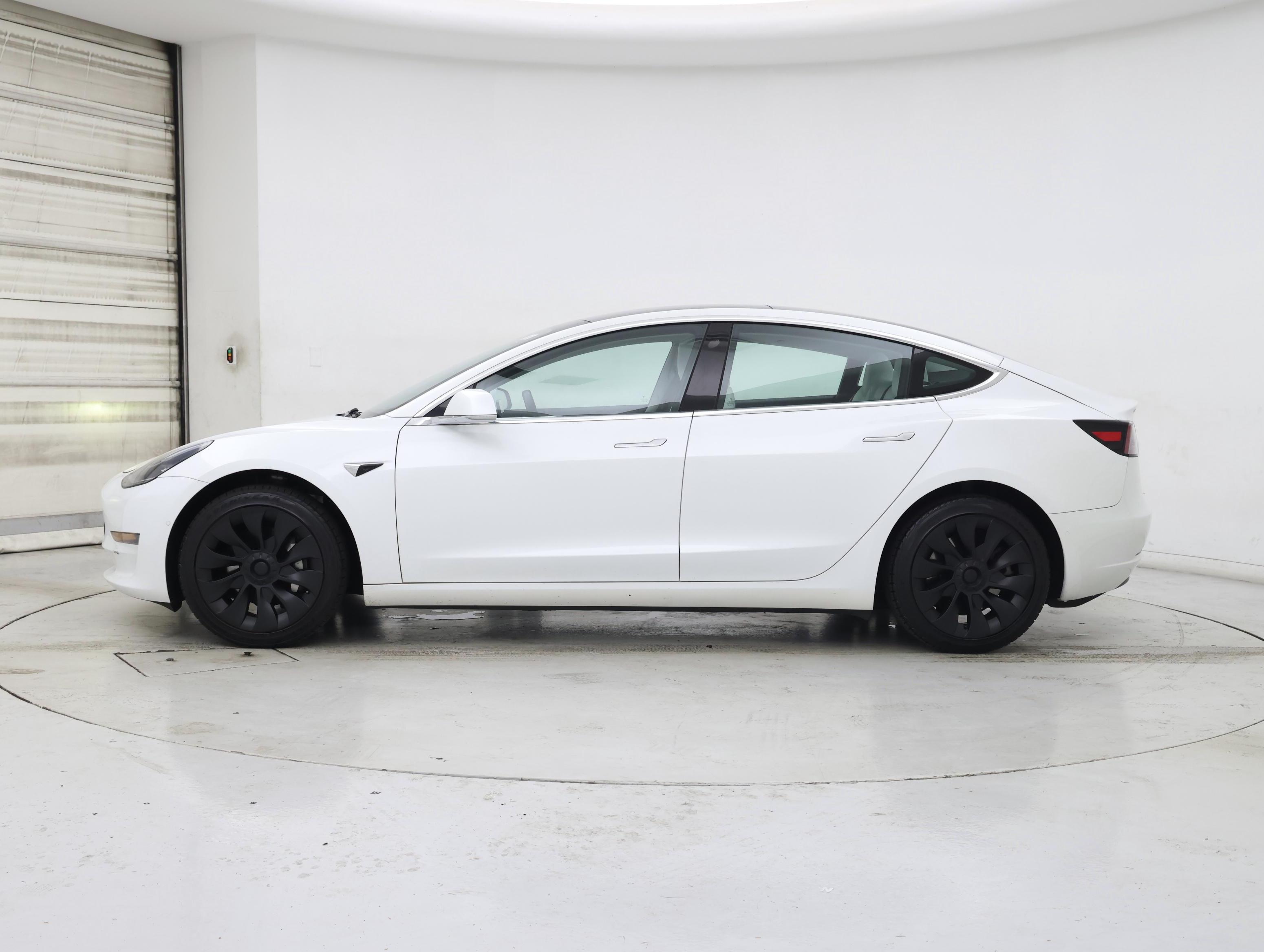 Thumbnail: 2019 Tesla Model 3 - 3