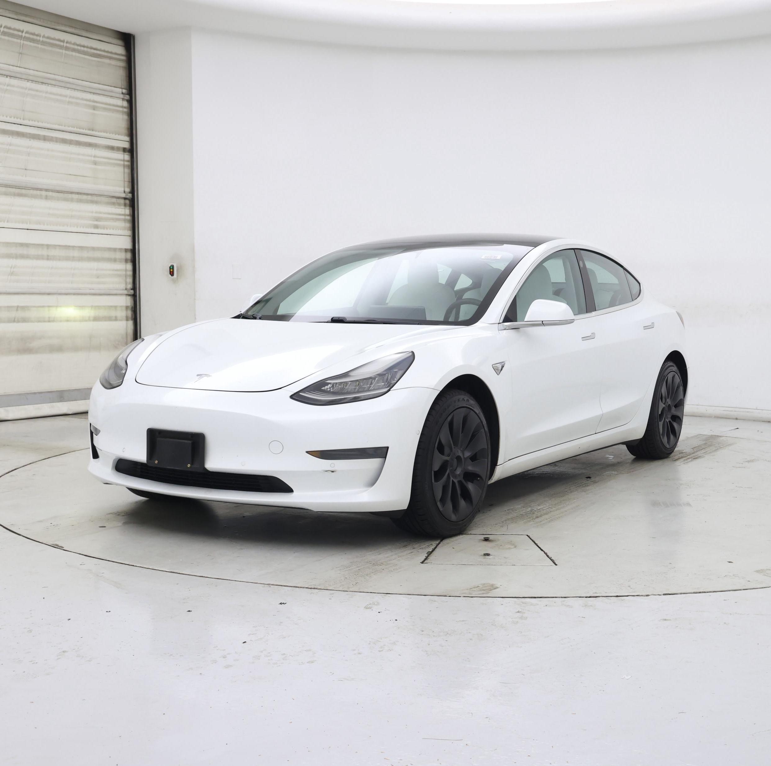 Thumbnail: 2019 Tesla Model 3 - 4