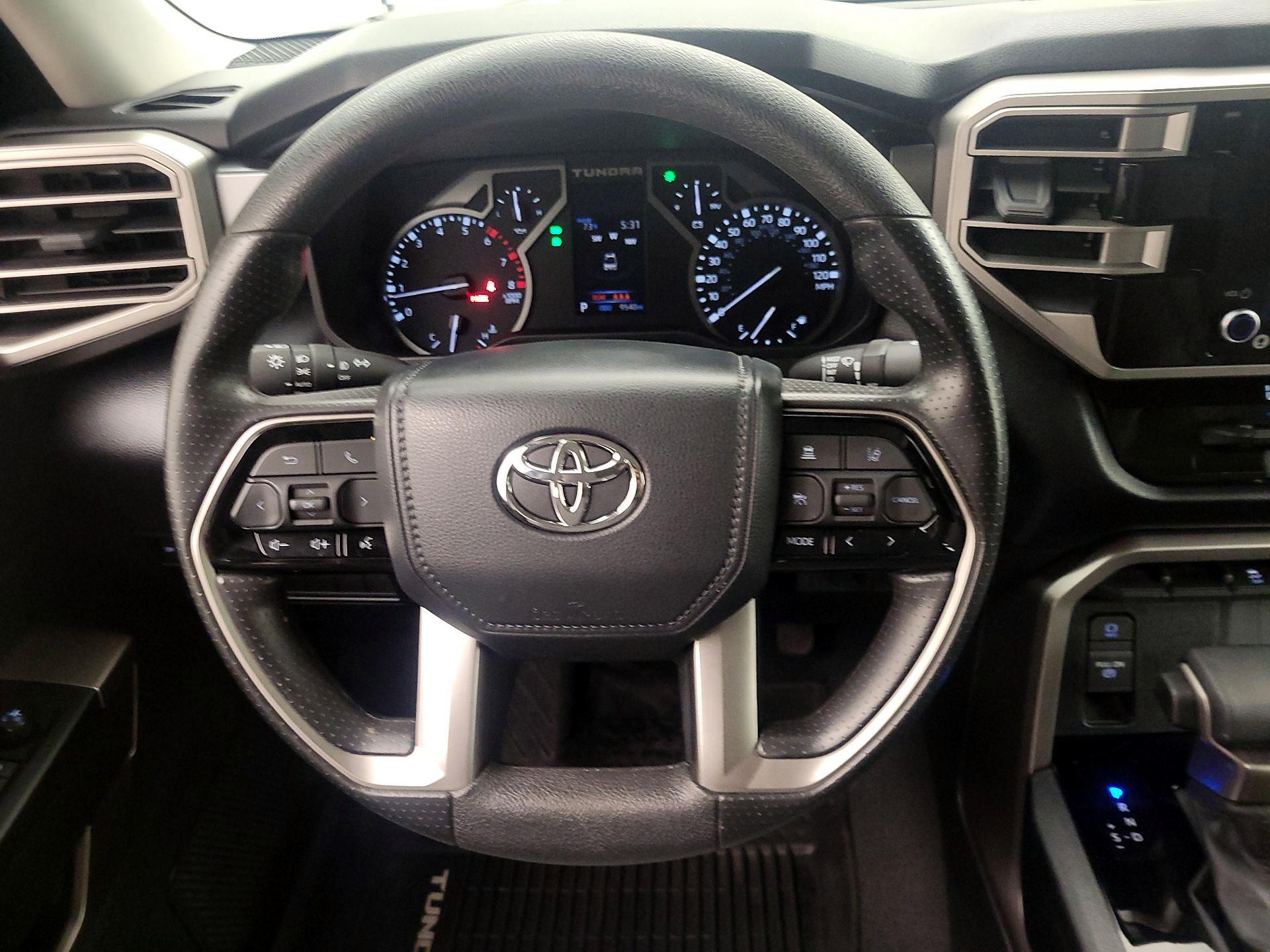 Thumbnail: 2024 Toyota Tundra - 10
