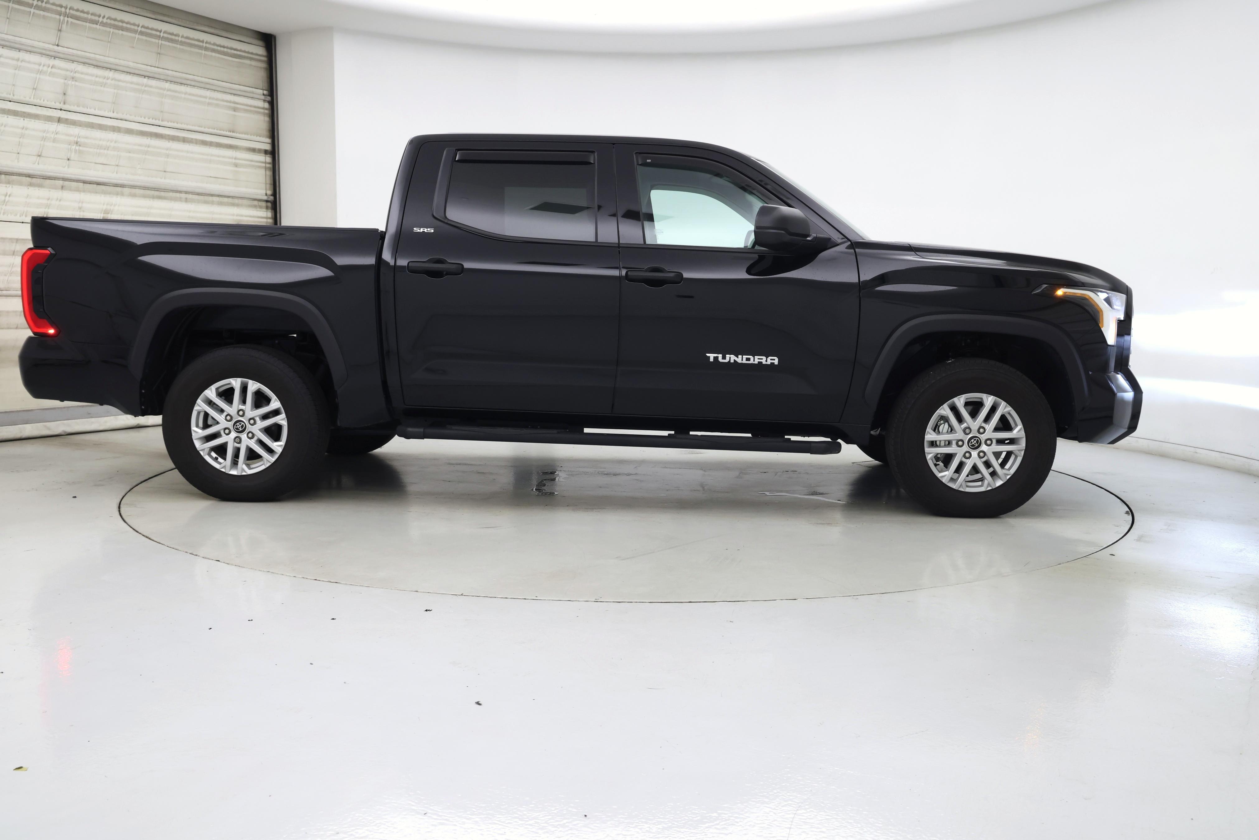 Thumbnail: 2024 Toyota Tundra - 7