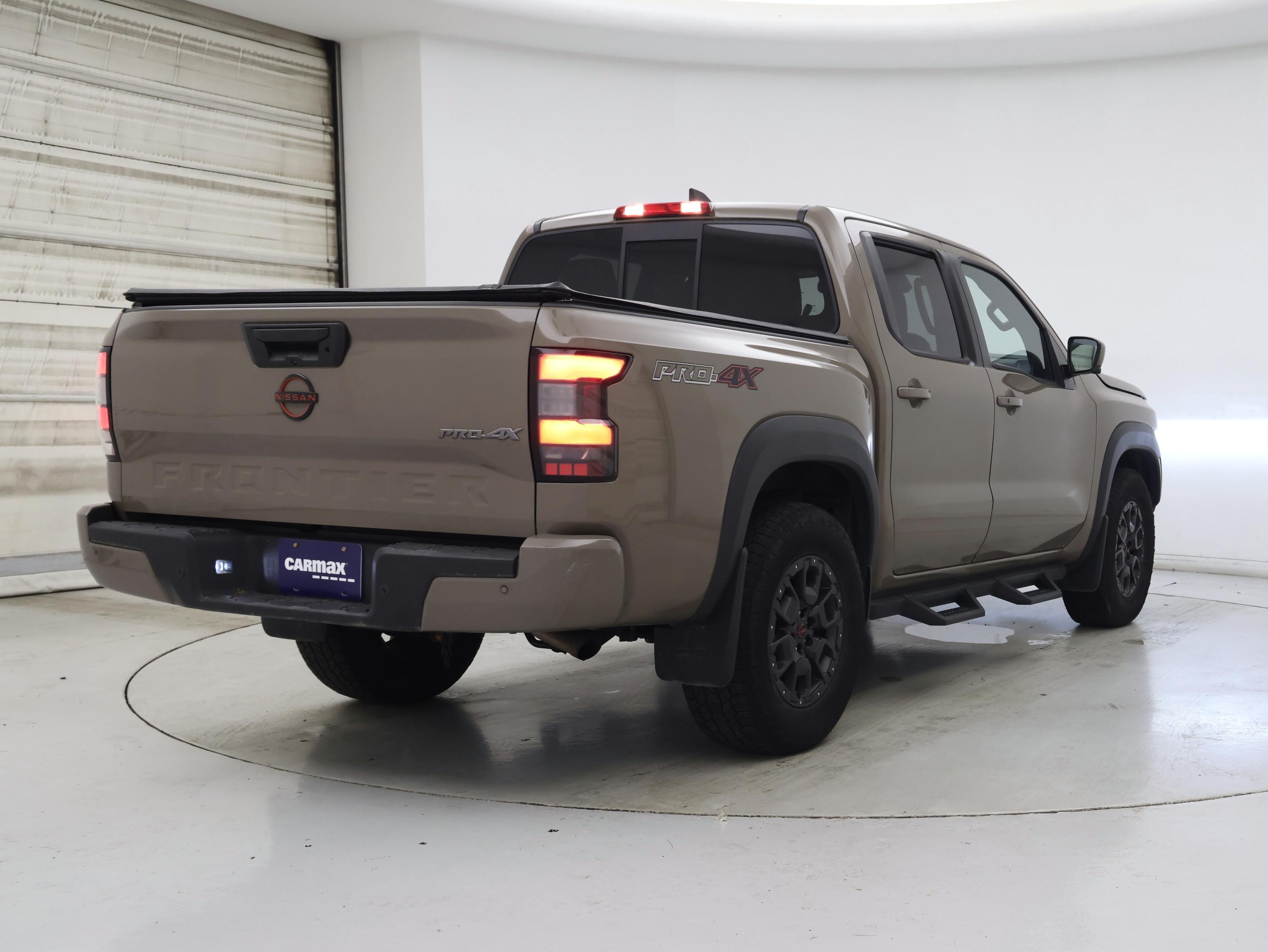 Thumbnail: 2022 Nissan Frontier - 8