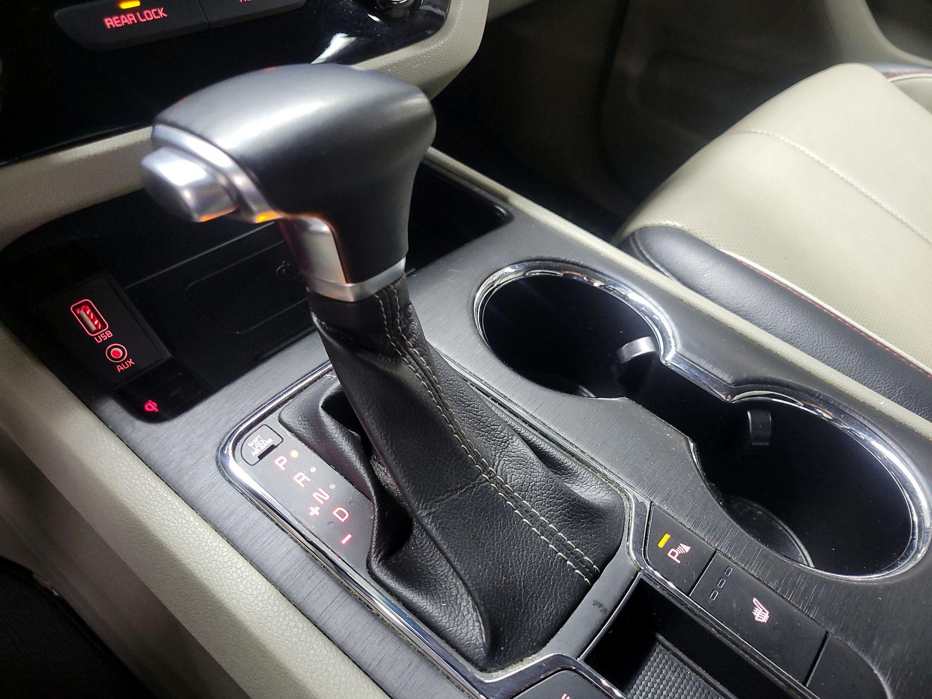 Thumbnail: 2019 Kia Sedona - 17