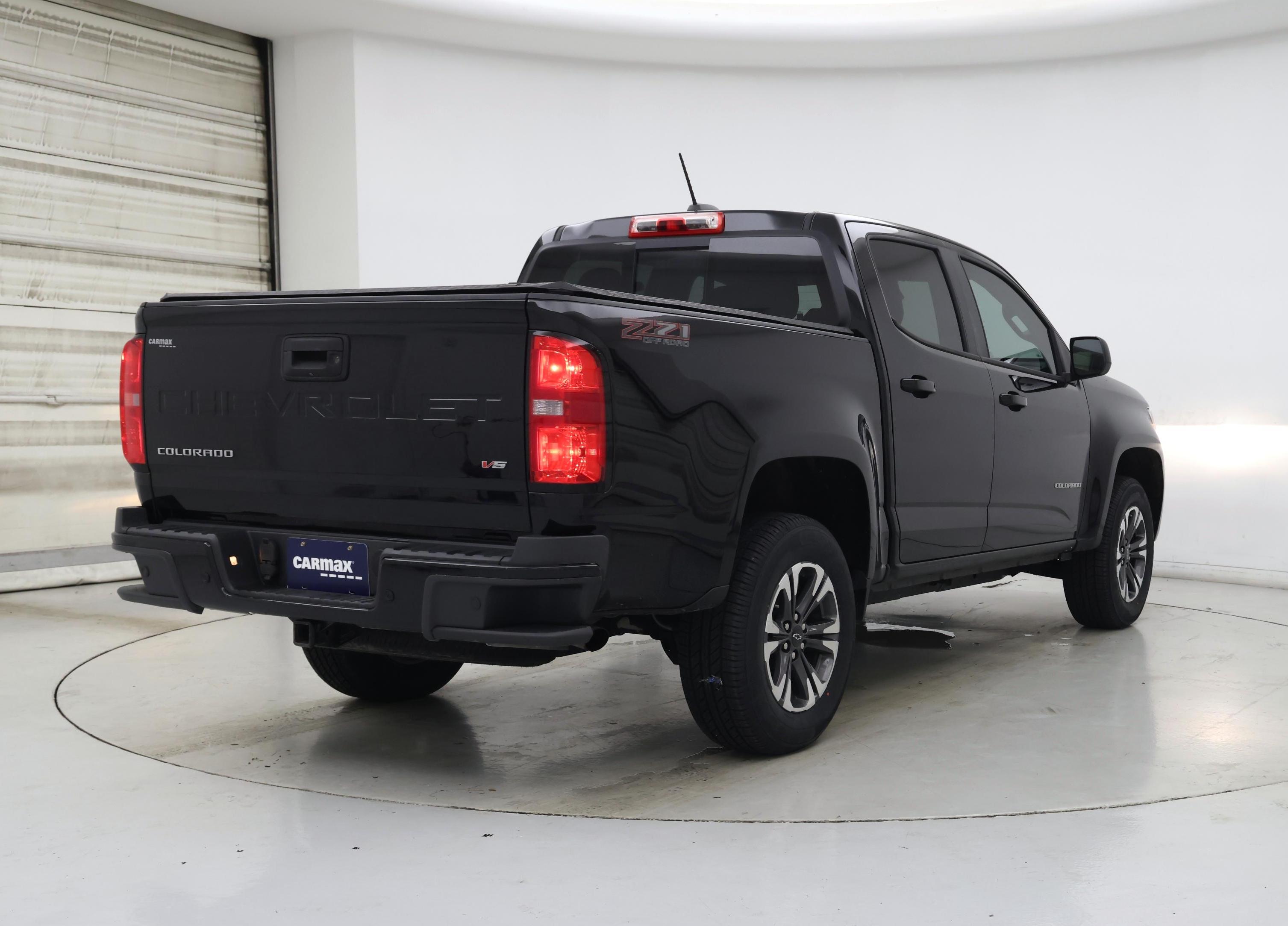 Thumbnail: 2022 Chevrolet Colorado - 8