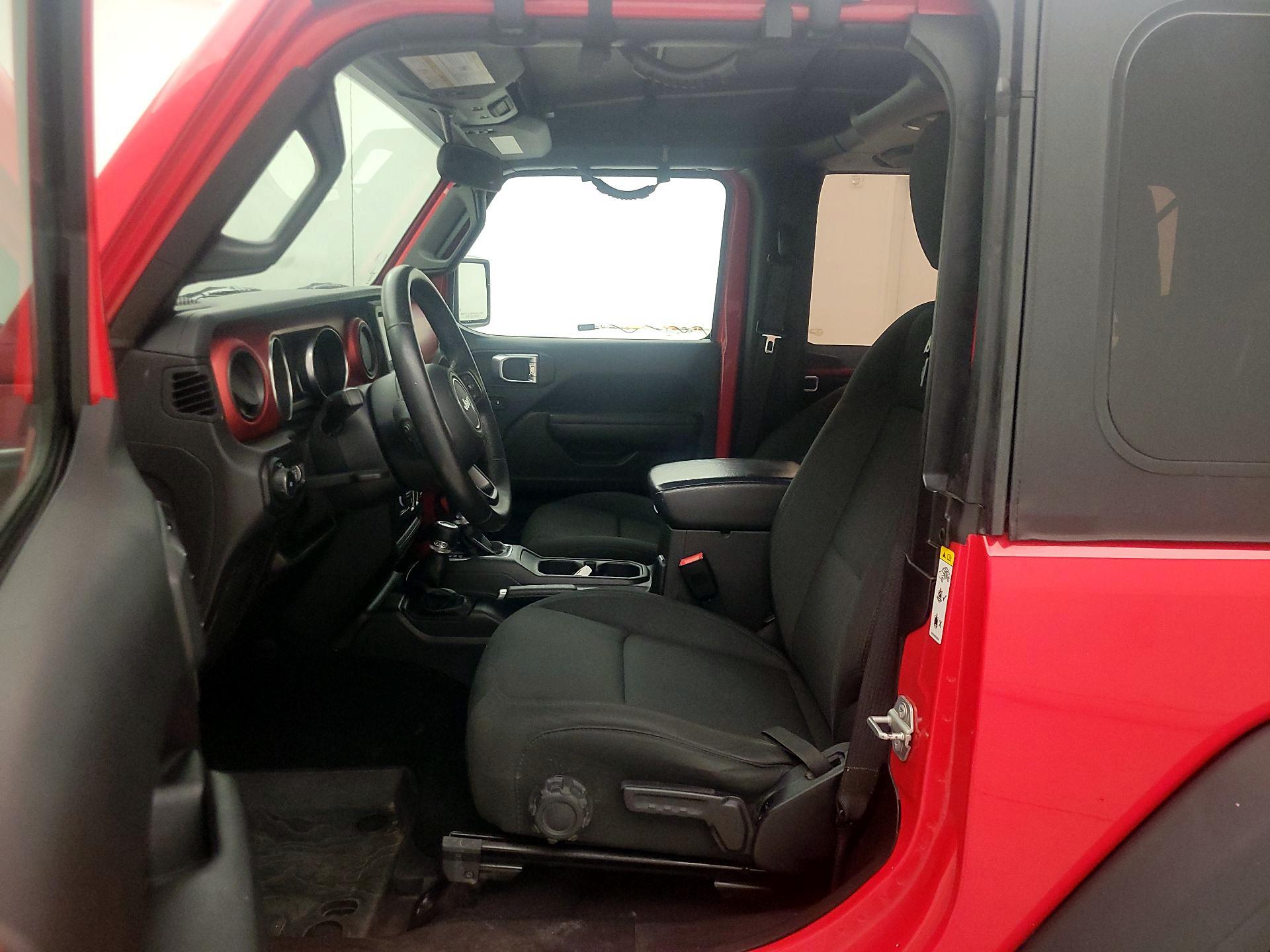 Thumbnail: 2018 Jeep Wrangler - 11
