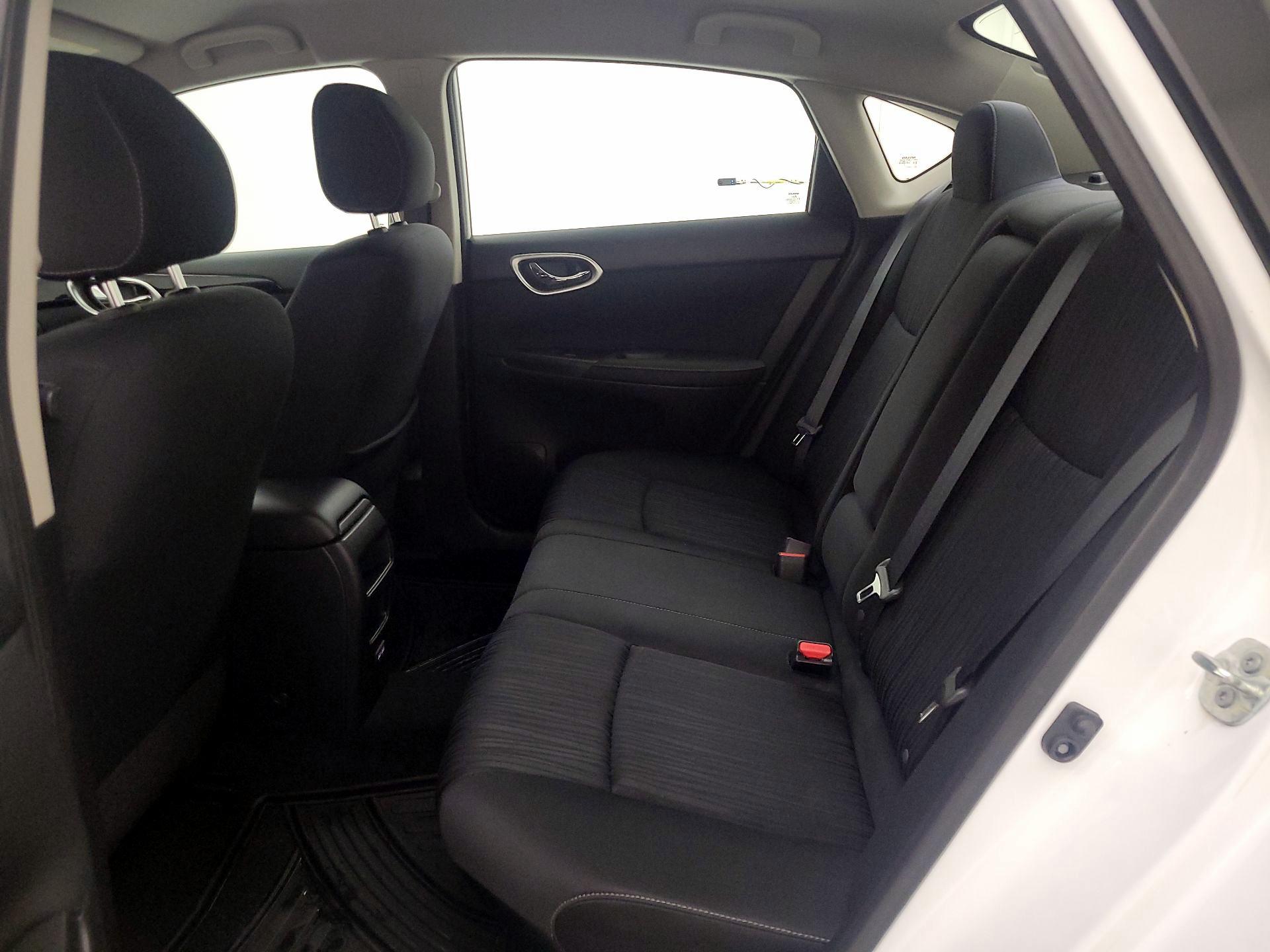 Thumbnail: 2019 Nissan Sentra - 19