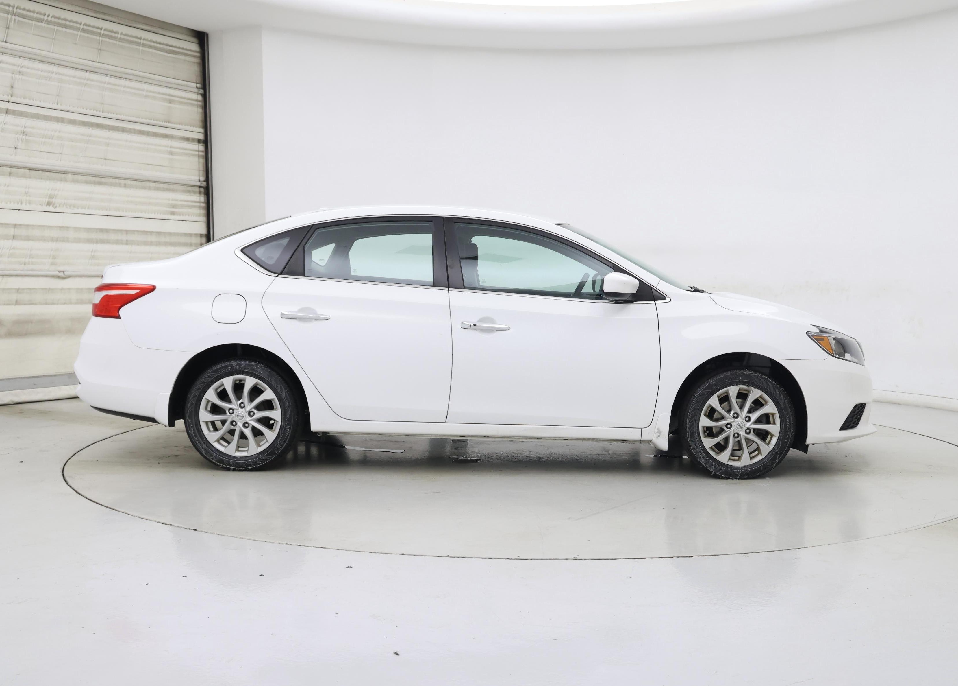 Thumbnail: 2019 Nissan Sentra - 7