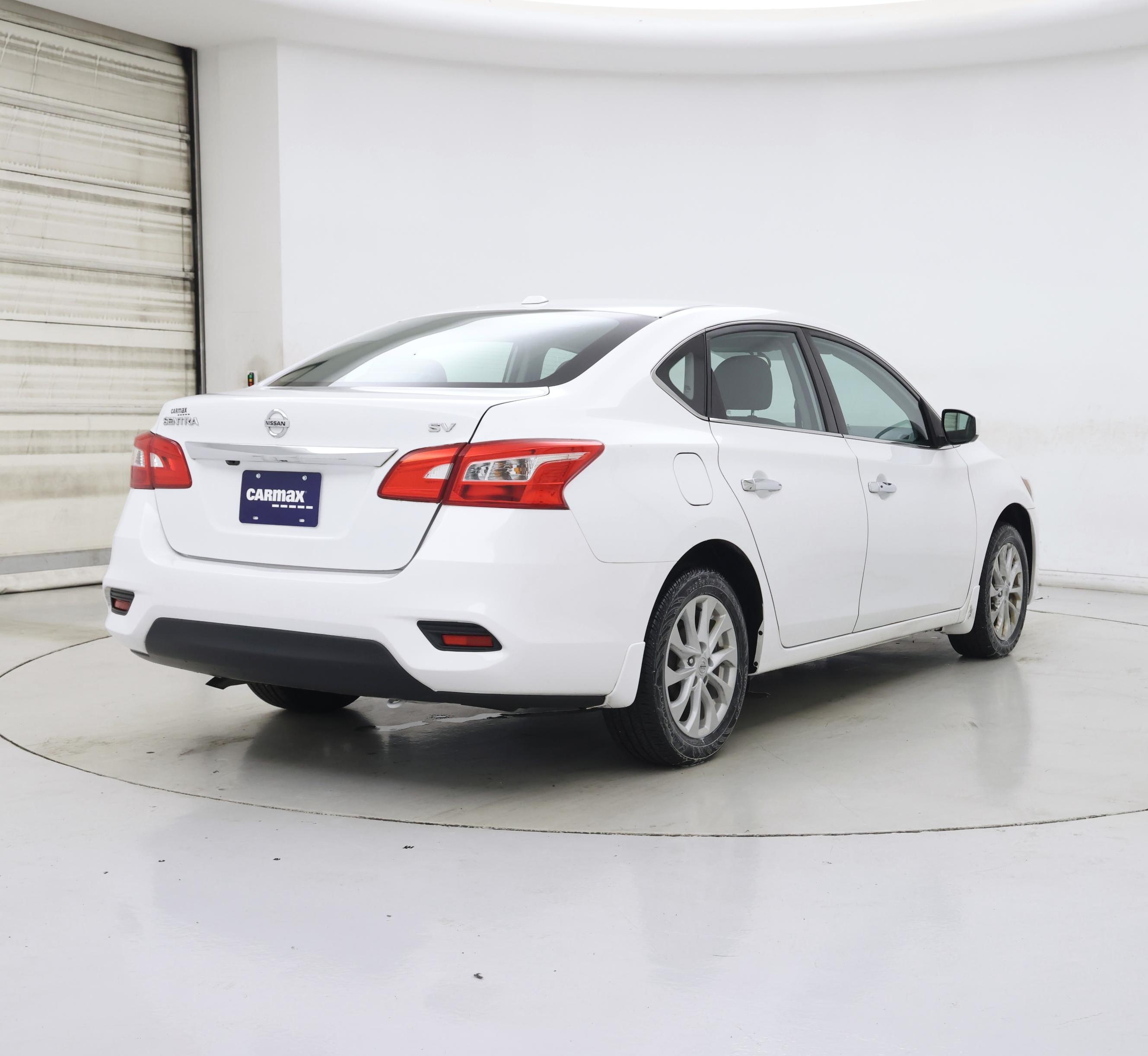 Thumbnail: 2019 Nissan Sentra - 8