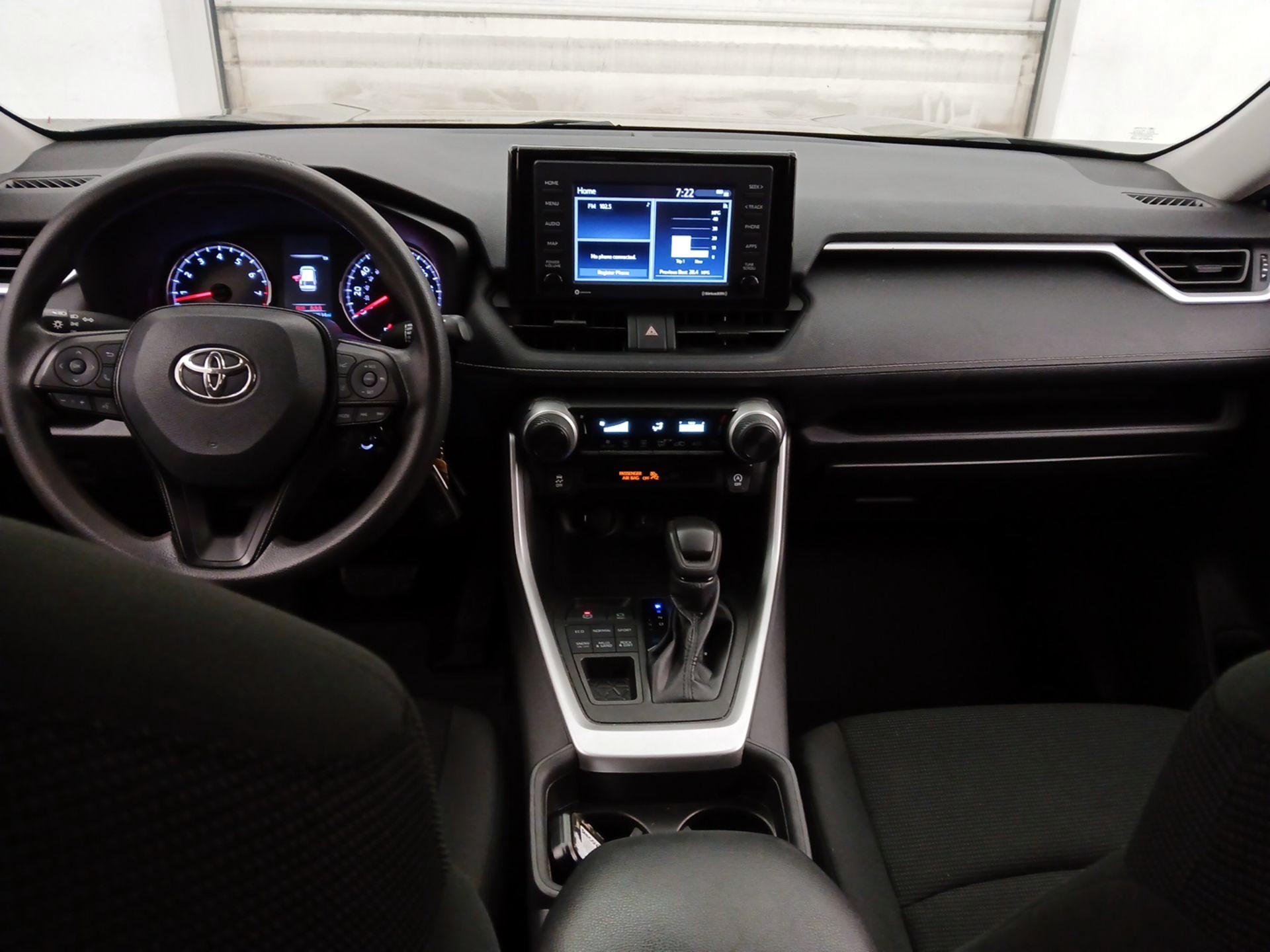 Thumbnail: 2021 Toyota RAV4 - 9