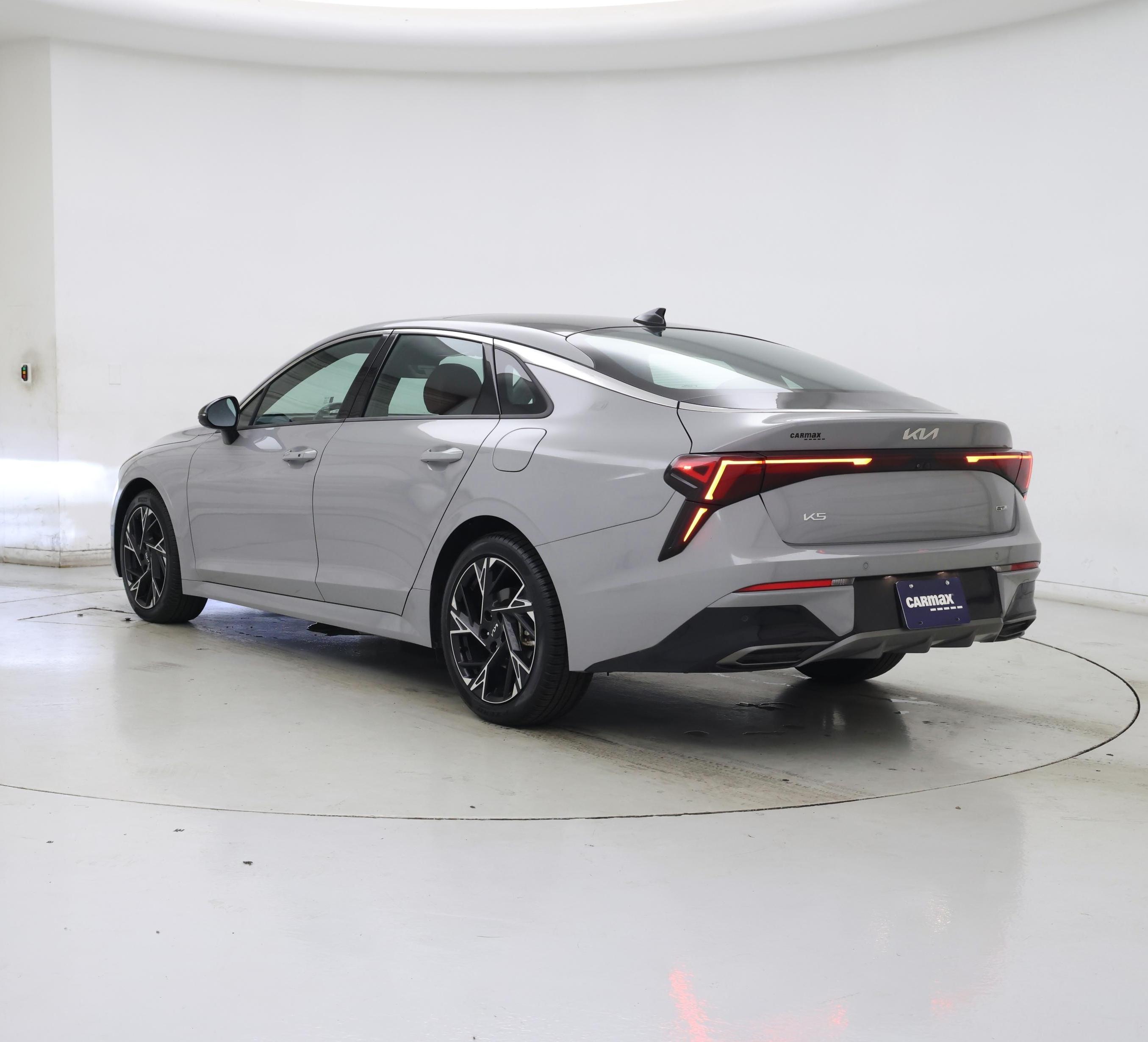 Thumbnail: 2025 Kia K5 - 2