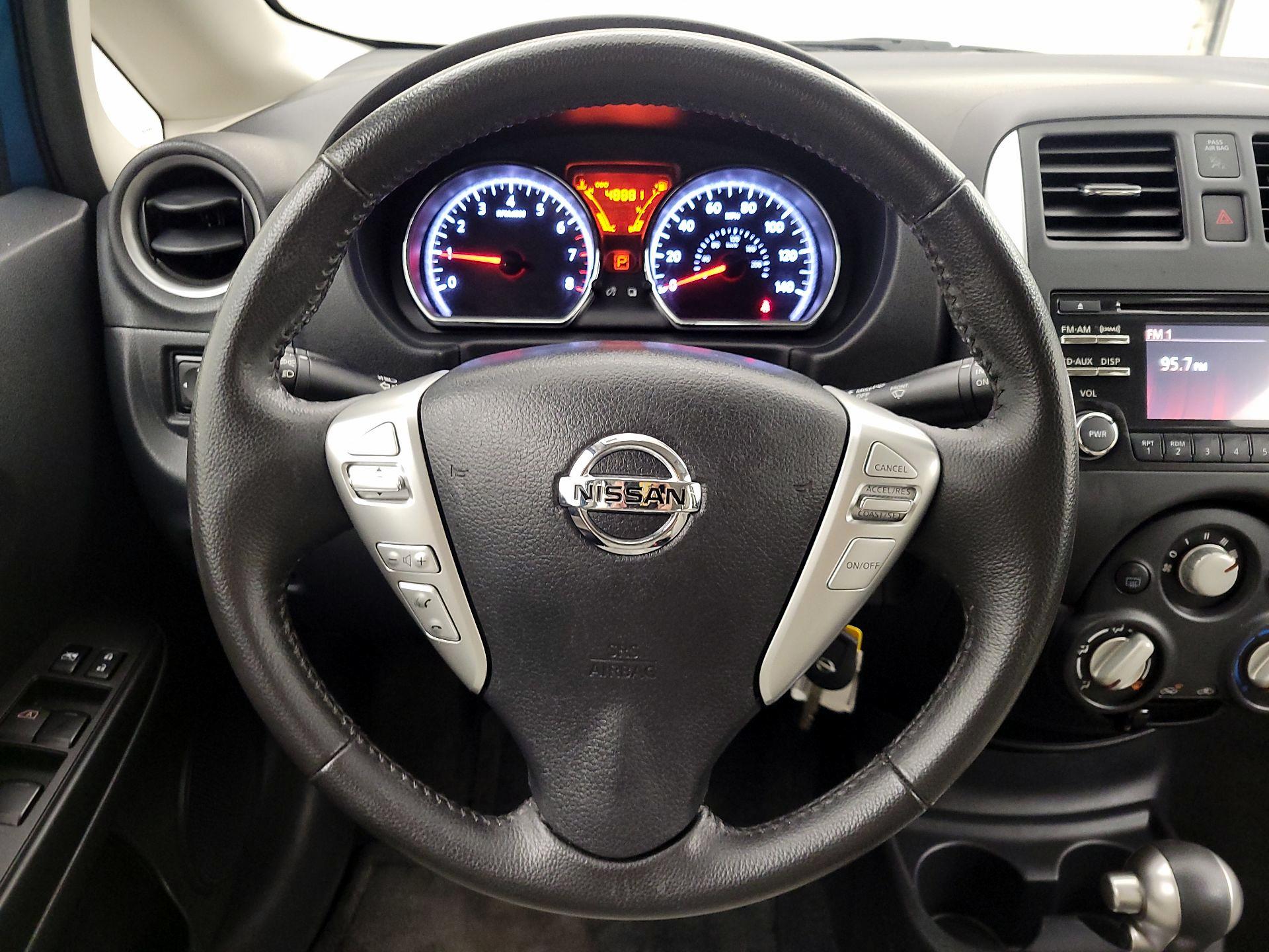 Thumbnail: 2014 Nissan Versa Note - 10