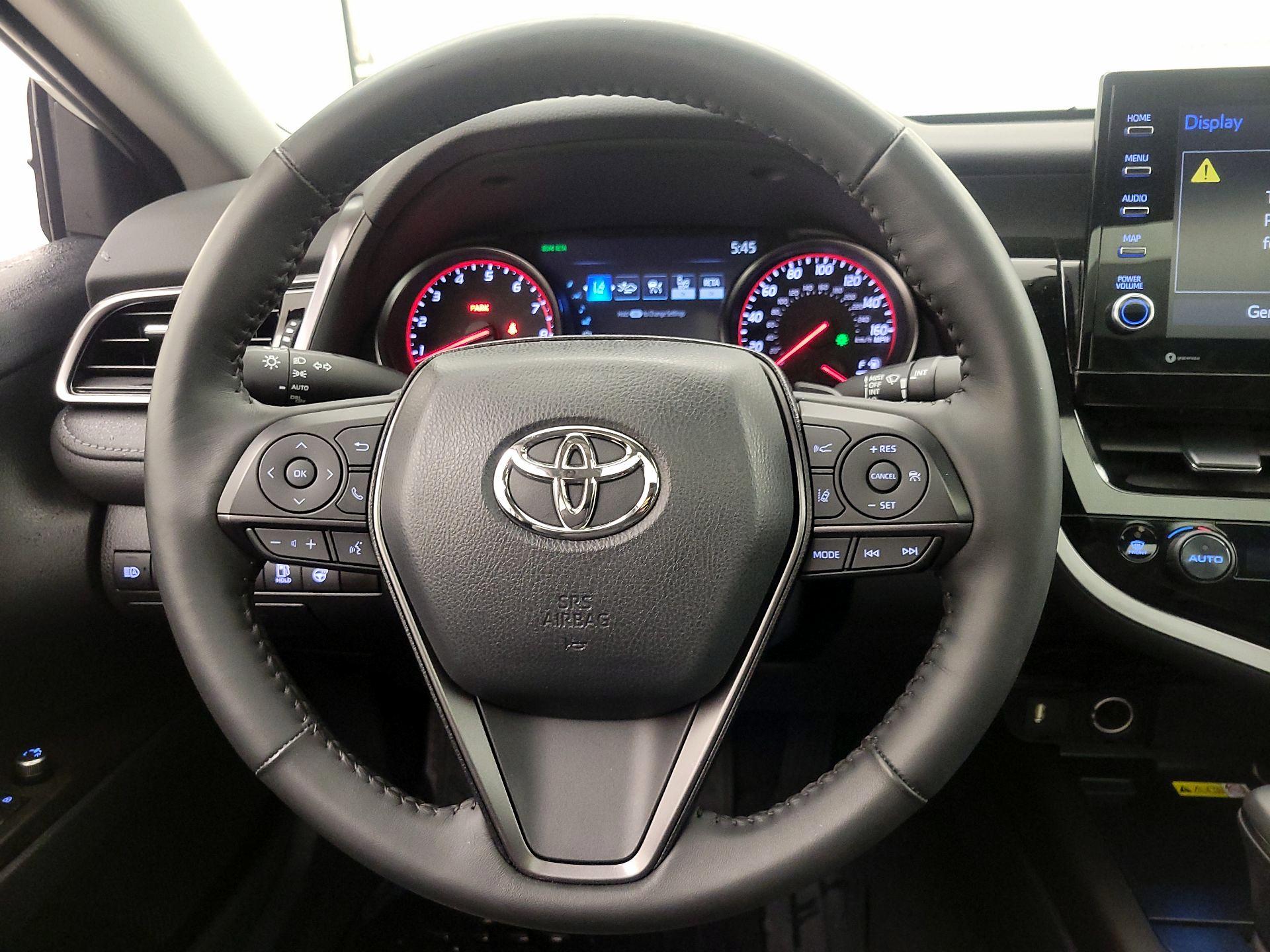 Thumbnail: 2023 Toyota Camry - 10