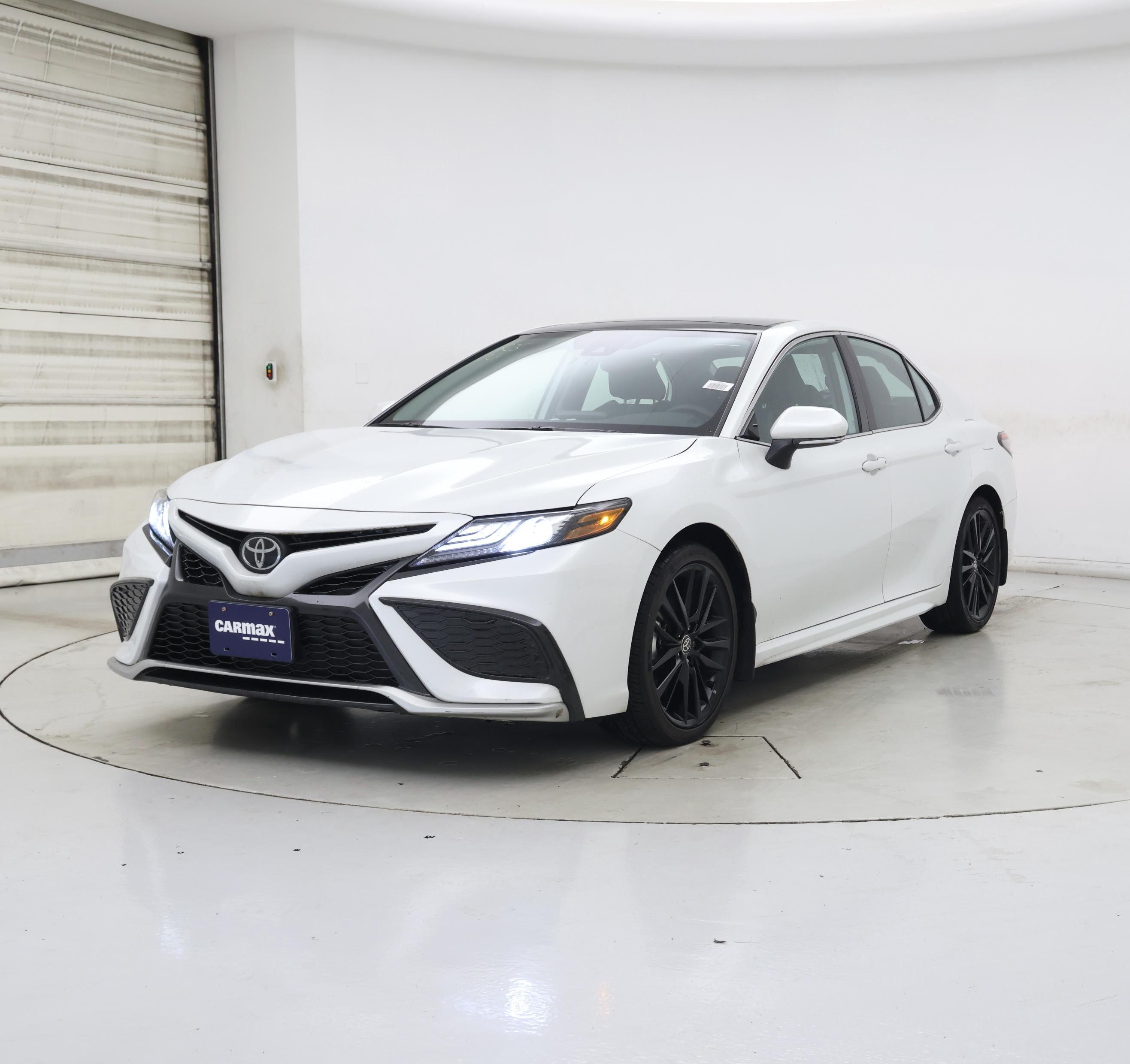Thumbnail: 2023 Toyota Camry - 4