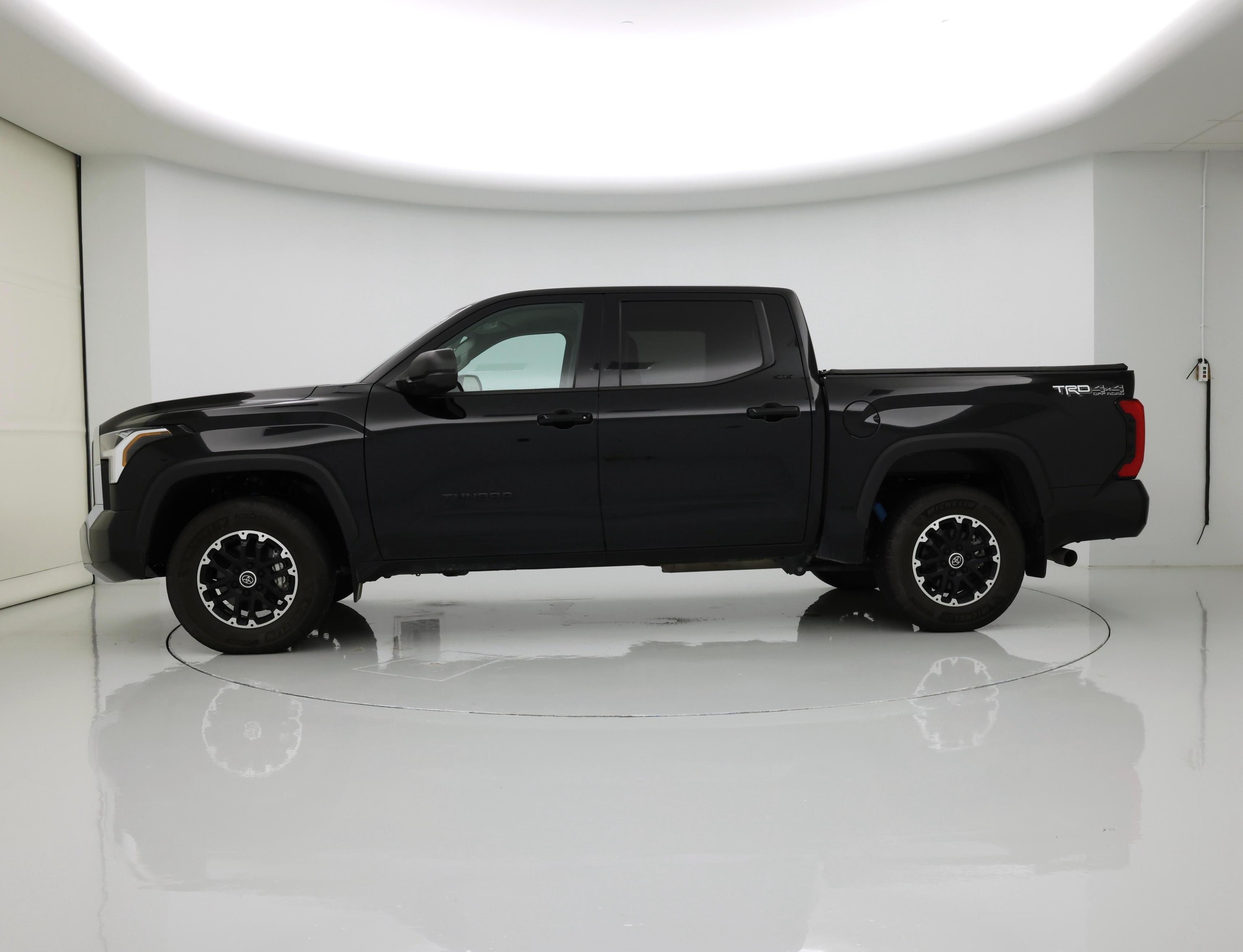 Thumbnail: 2024 Toyota Tundra - 3