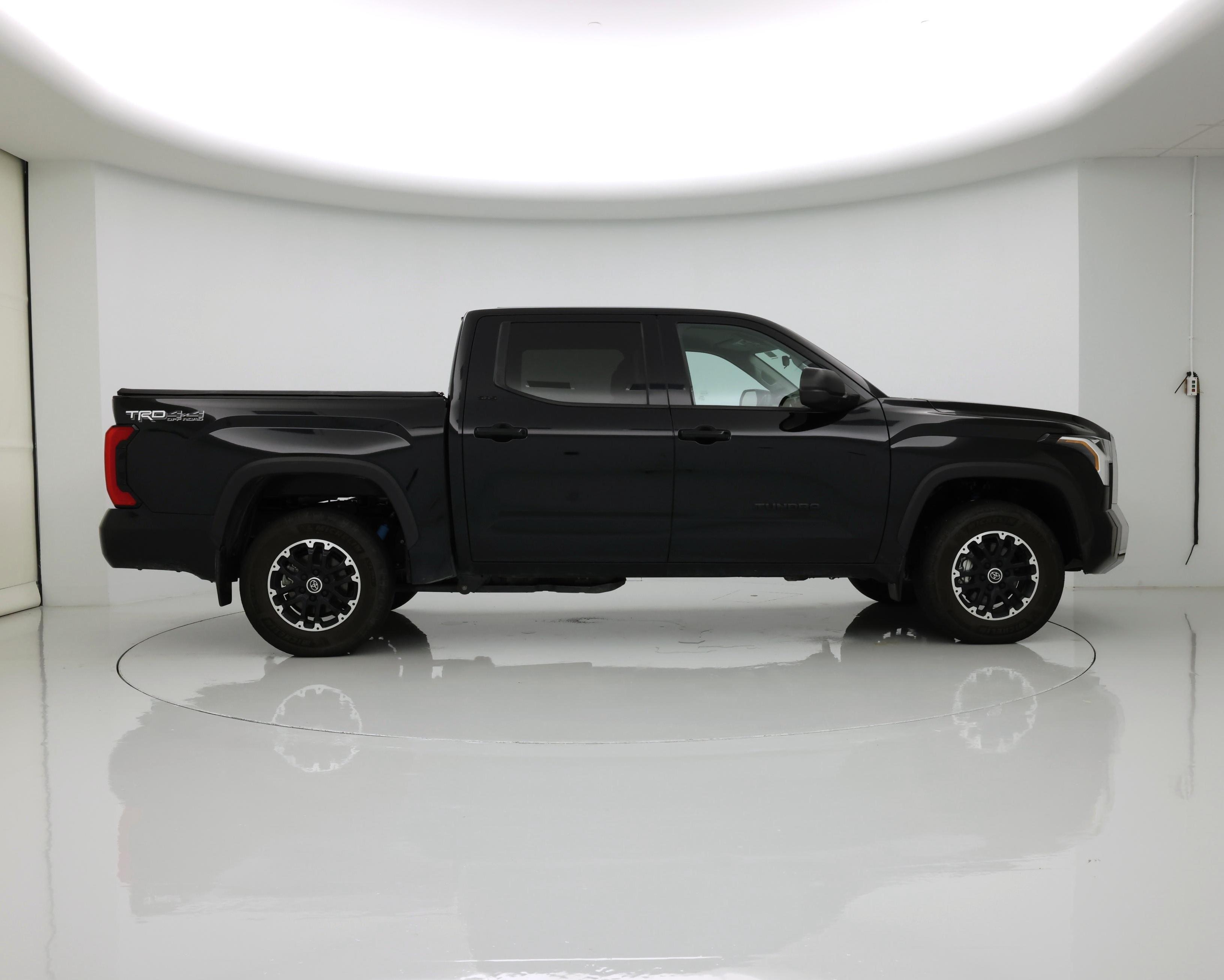 Thumbnail: 2024 Toyota Tundra - 7