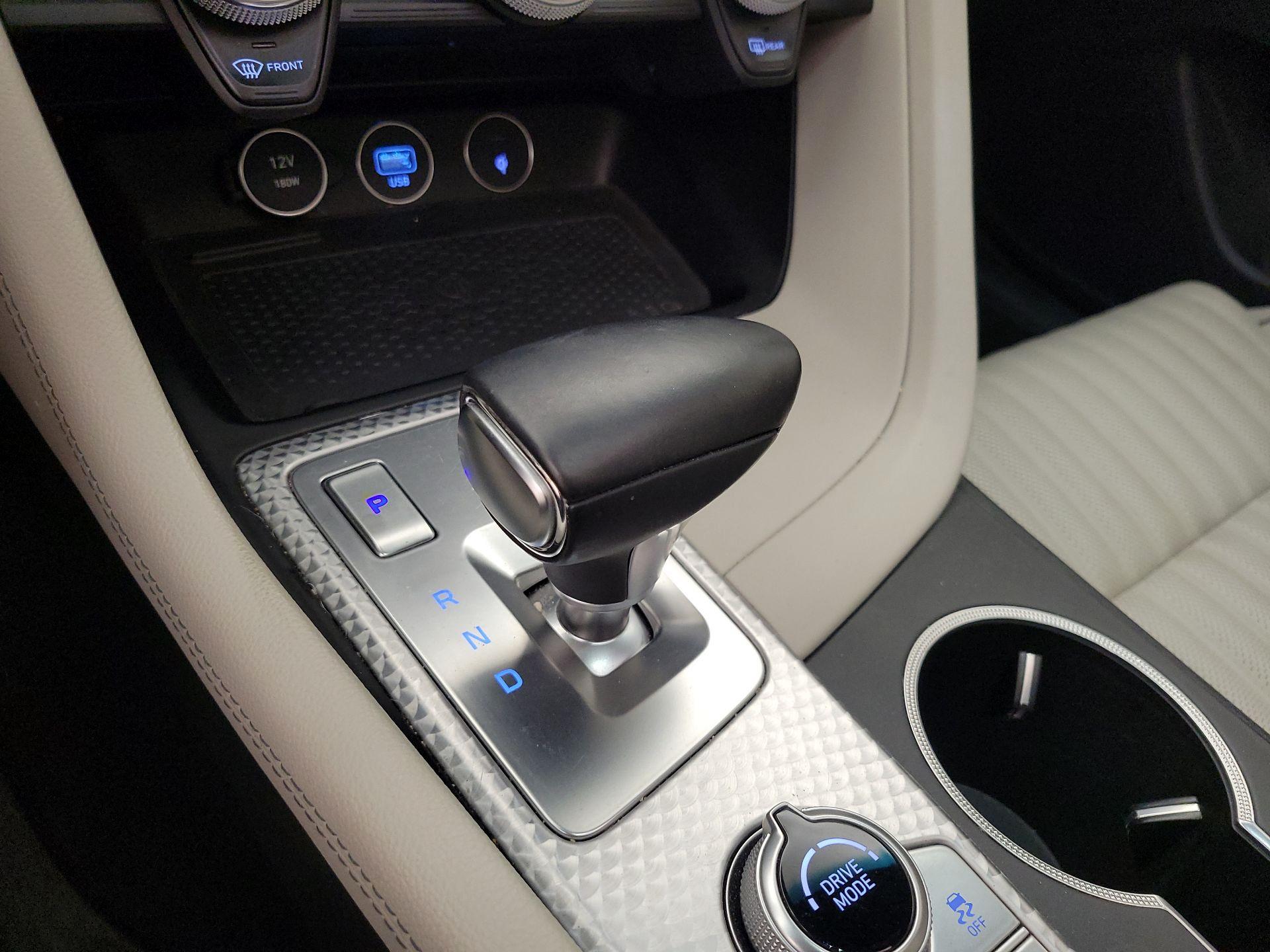 Thumbnail: 2023 Genesis G70 - 17