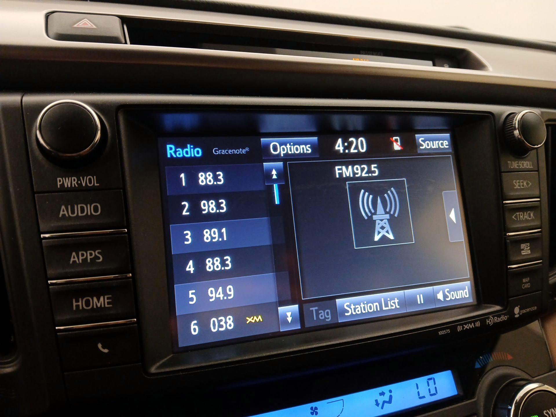 Thumbnail: 2016 Toyota RAV4 - 16
