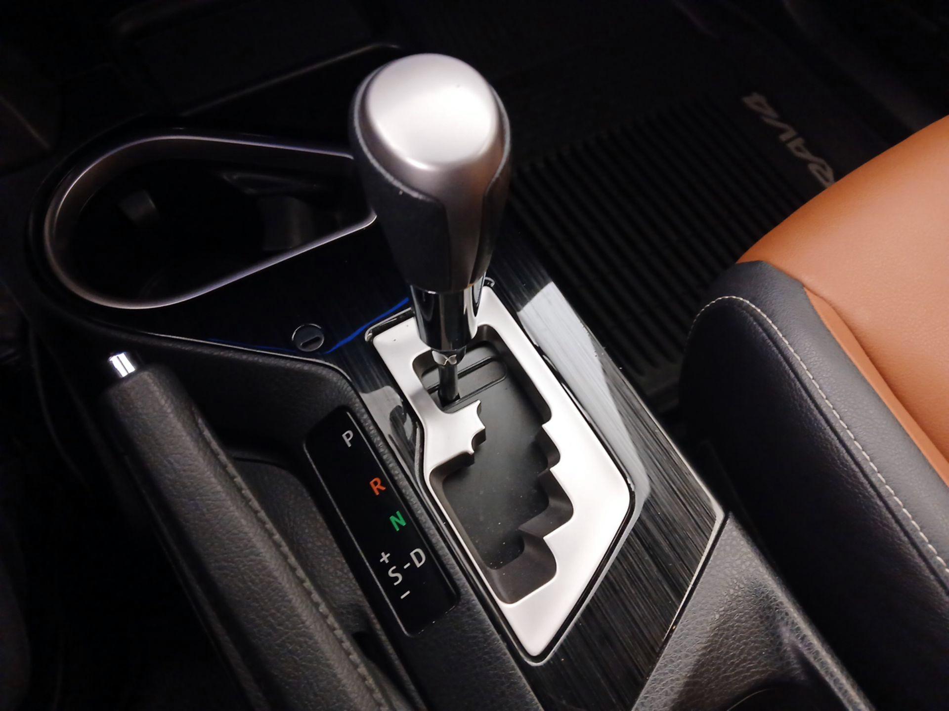 Thumbnail: 2016 Toyota RAV4 - 18