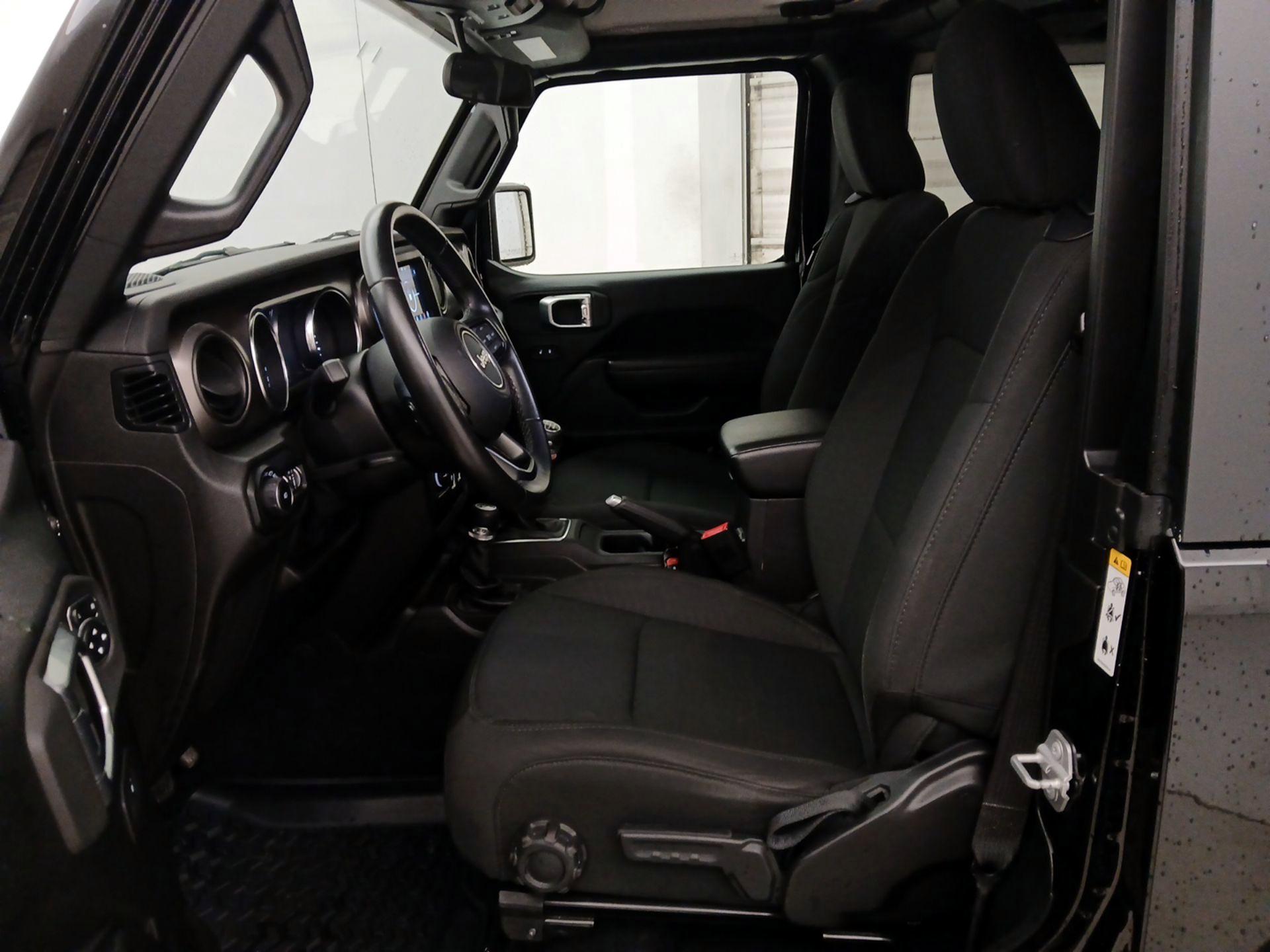 Thumbnail: 2020 Jeep Wrangler - 11