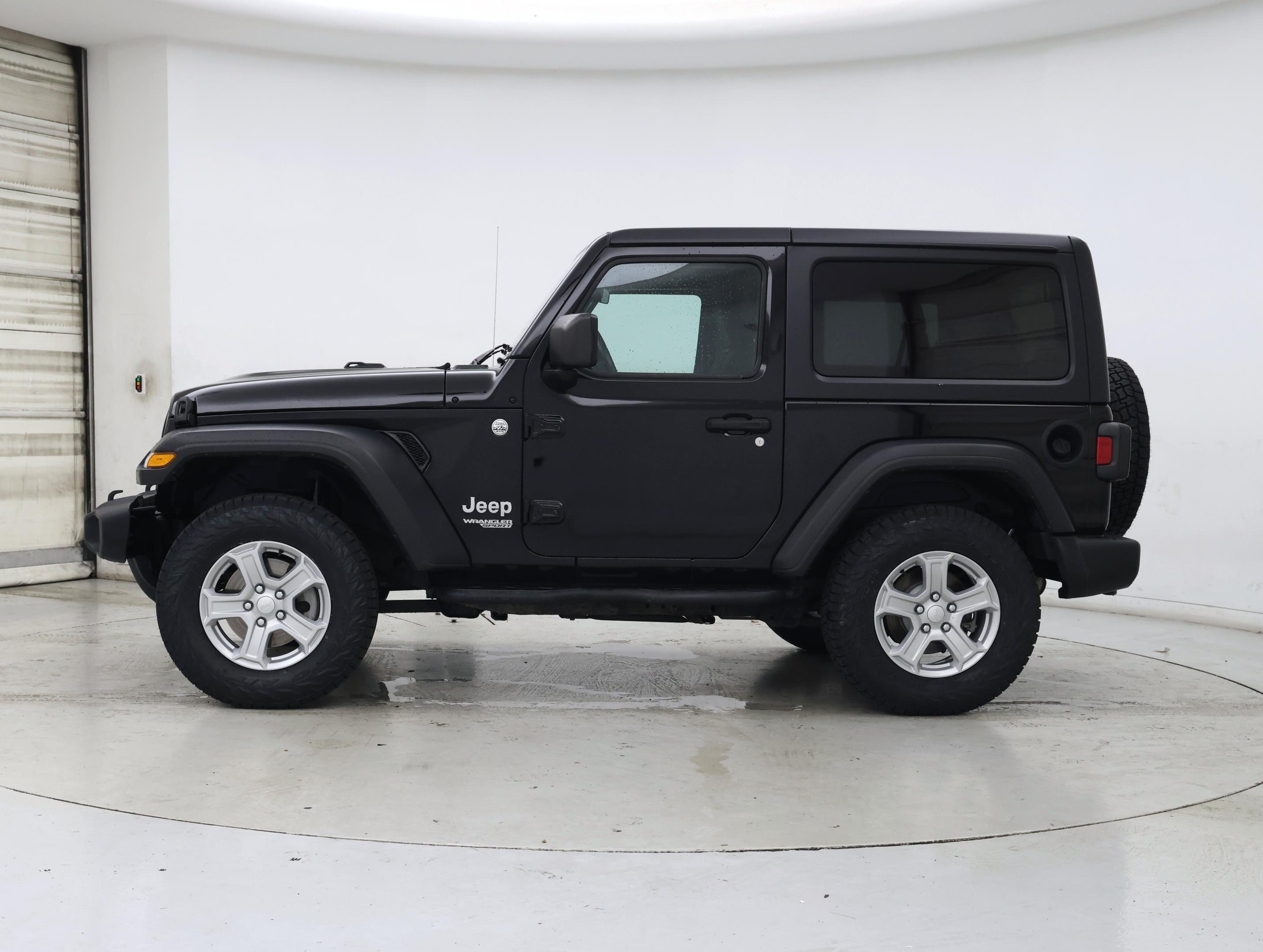 Thumbnail: 2020 Jeep Wrangler - 3