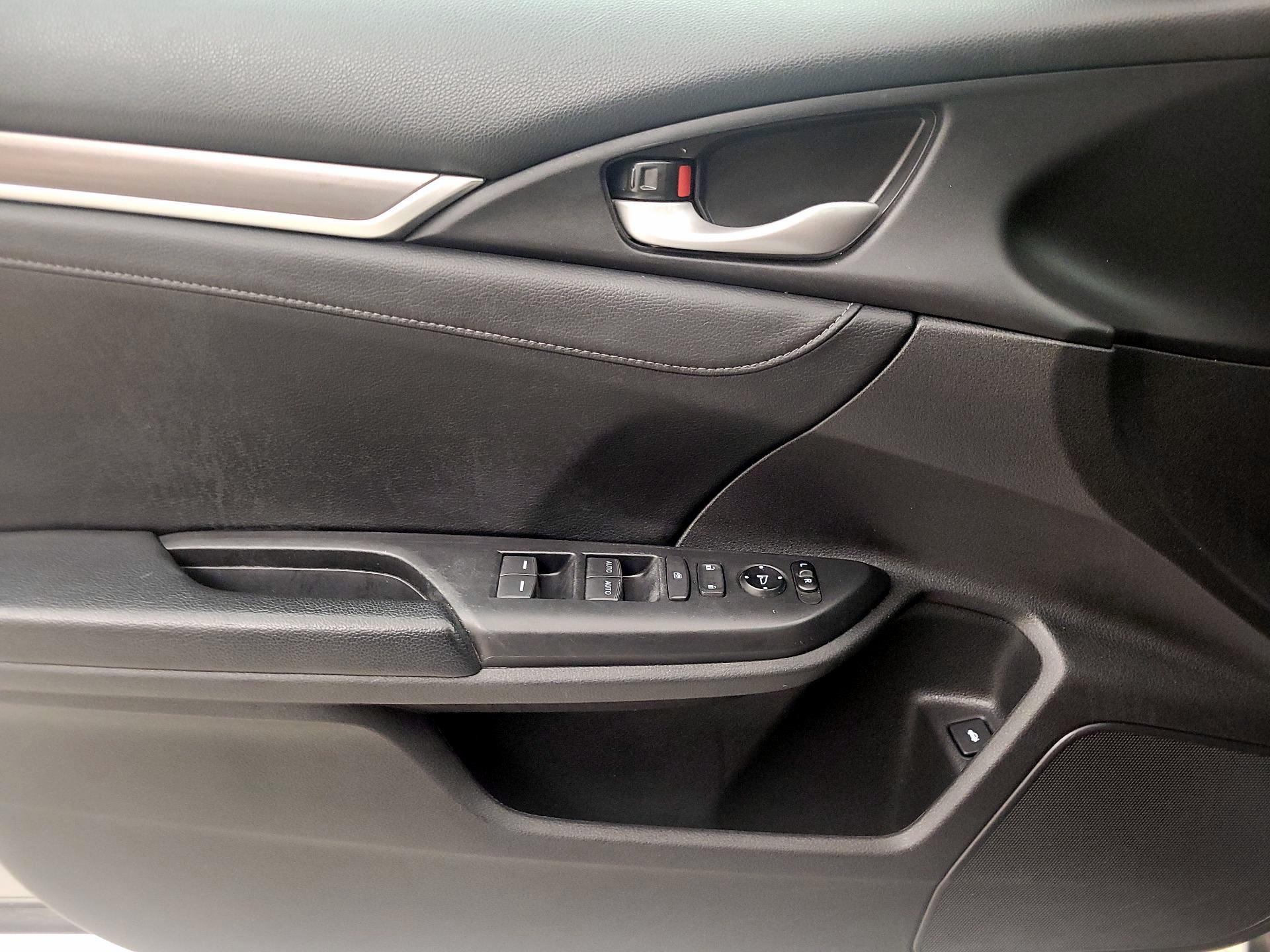 Thumbnail: 2019 Honda Civic - 12
