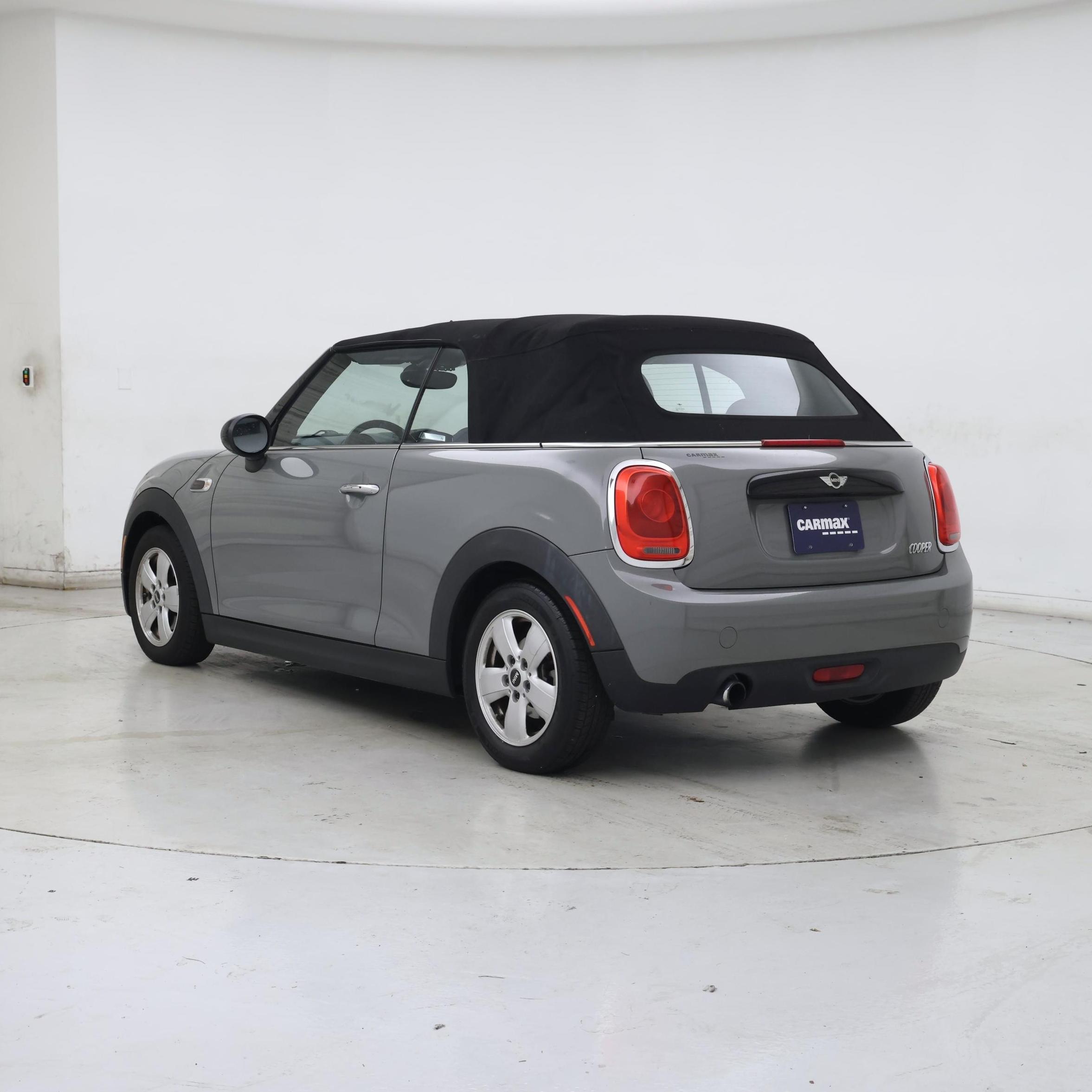 Thumbnail: 2017 MINI Cooper - 2