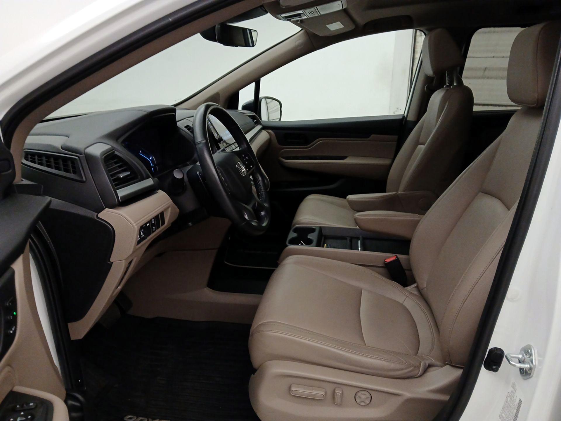 Thumbnail: 2022 Honda Odyssey - 11