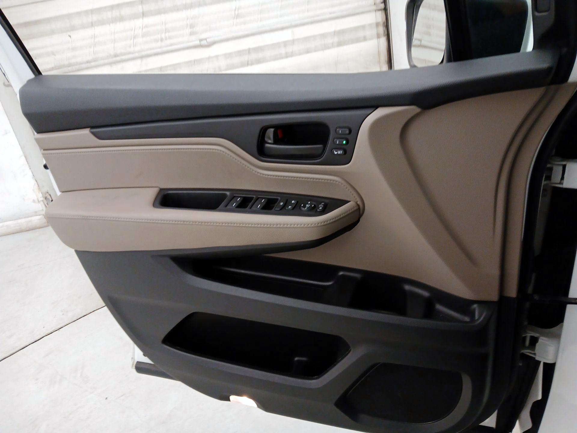 Thumbnail: 2022 Honda Odyssey - 12