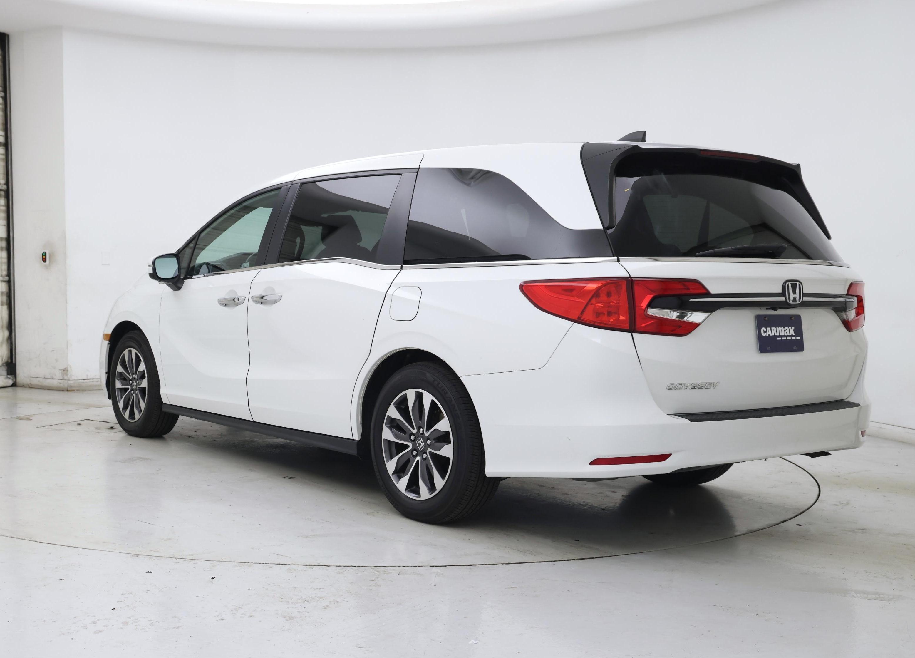 Thumbnail: 2022 Honda Odyssey - 2