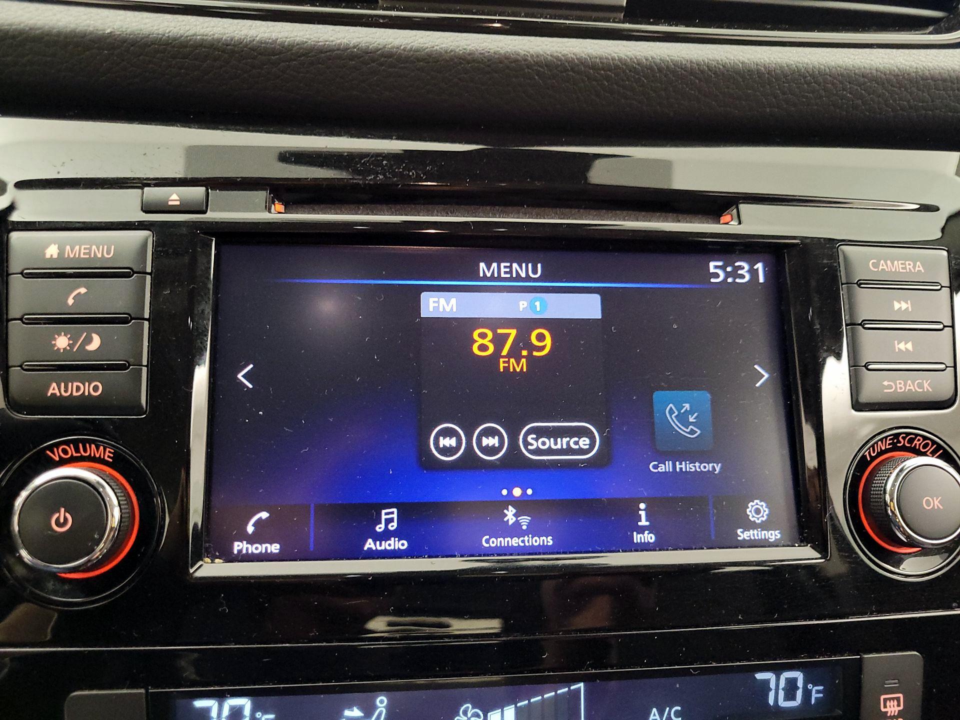 Thumbnail: 2020 Nissan Rogue Sport - 15