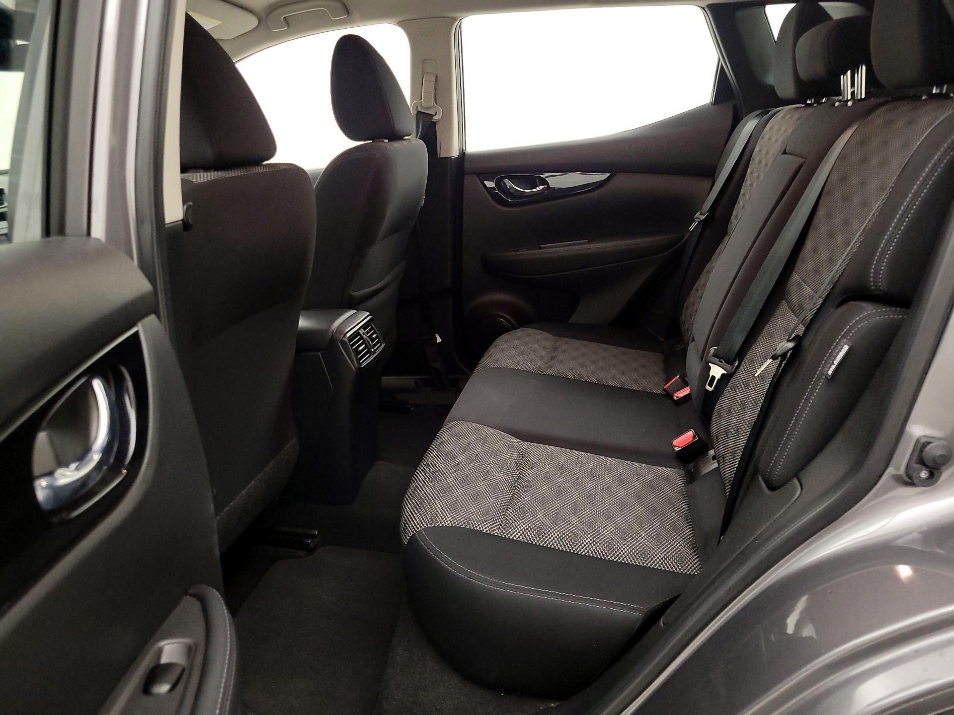 Thumbnail: 2020 Nissan Rogue Sport - 19